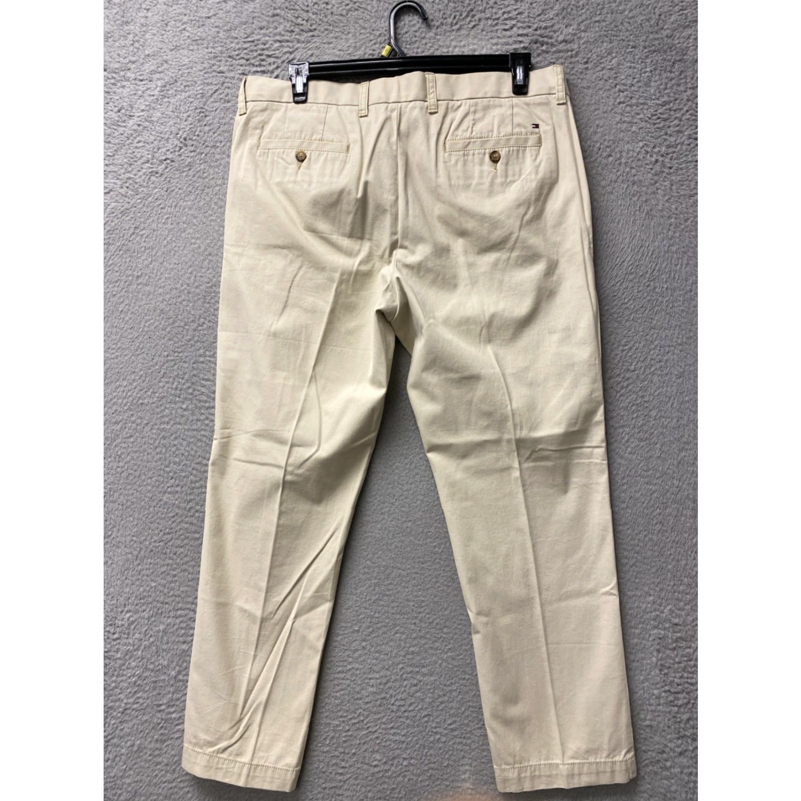 Tommy Hilfiger Tommy Hilfiger Chino Pants Dress Pants 36x30 Mens Modern Beige Regular Inseam 30 Beige City Wedding Preppy Stretch Size US 36 / EU 52 - 6 Thumbnail