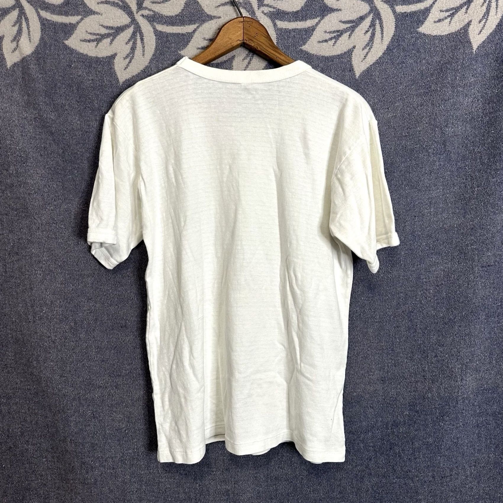 Vintage VINTAGE Beijing Panda Bamboo Novelty T Shirt Large White Man 80s 90s Animals Cotton Knit Crew Neck Short Sleeve Size US L / EU 52-54 / 3 - 5 Thumbnail