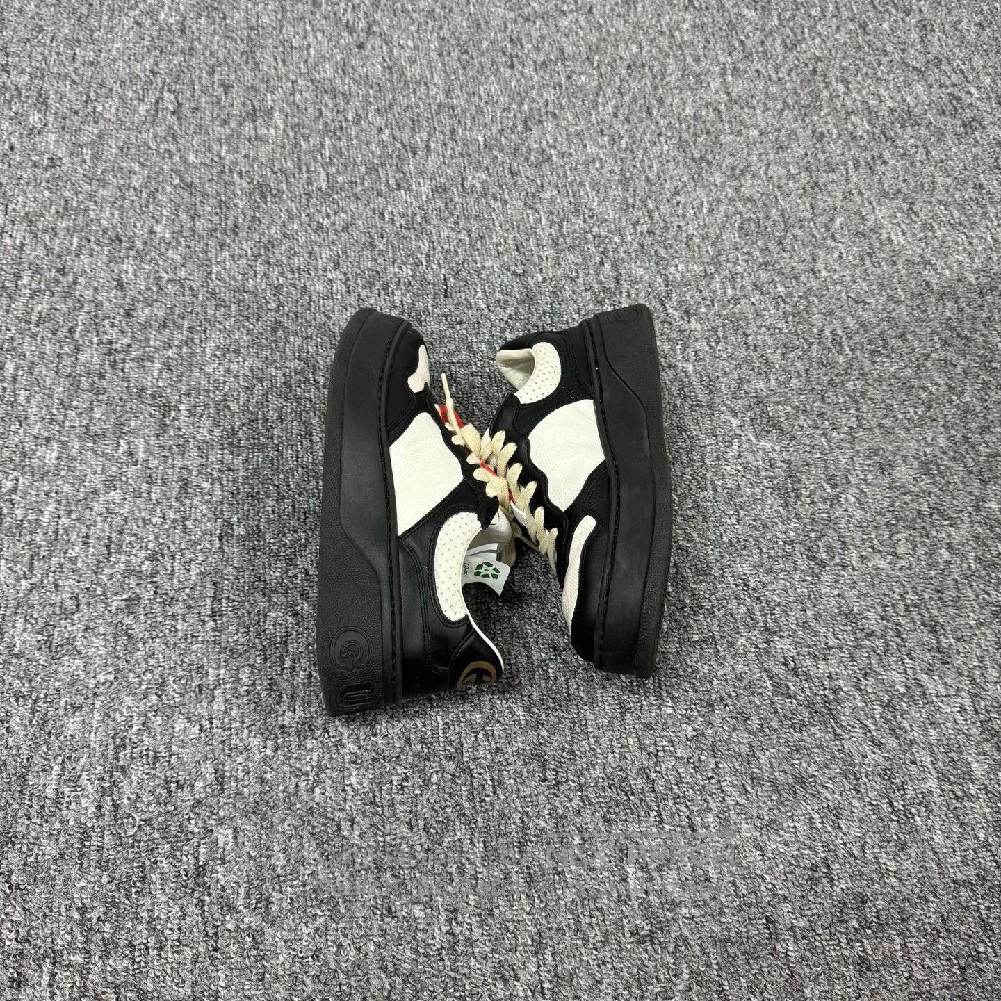Gucci Gucci Black White Double G Embossed Cookie Shoes. Size US 5 / IT 35 - 6 Thumbnail