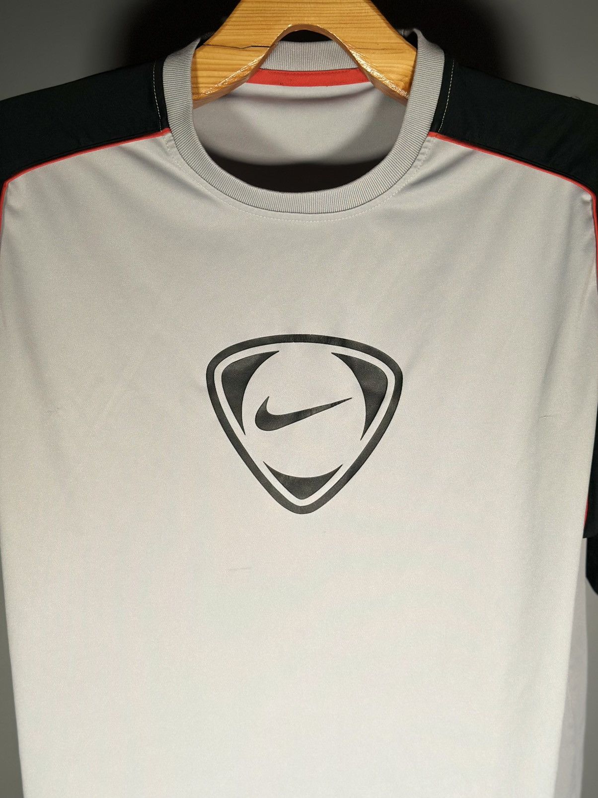 Nike VINTAGE BIG LOGO LARGE NIKE TEE🔥 Size US L / EU 52-54 / 3 - 12 Thumbnail