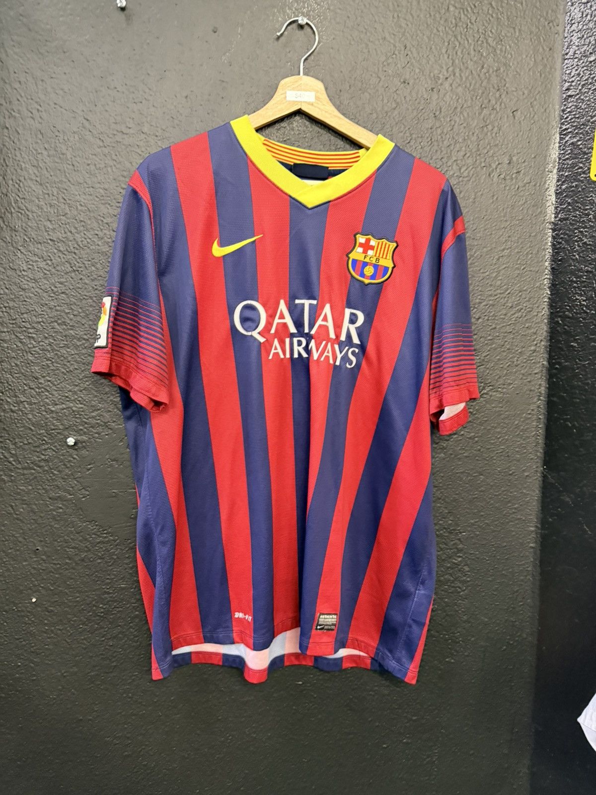 Nike Nike Barcelona home football jersey #10 Messi Size US XL / EU 56 / 4 - 1 Thumbnail
