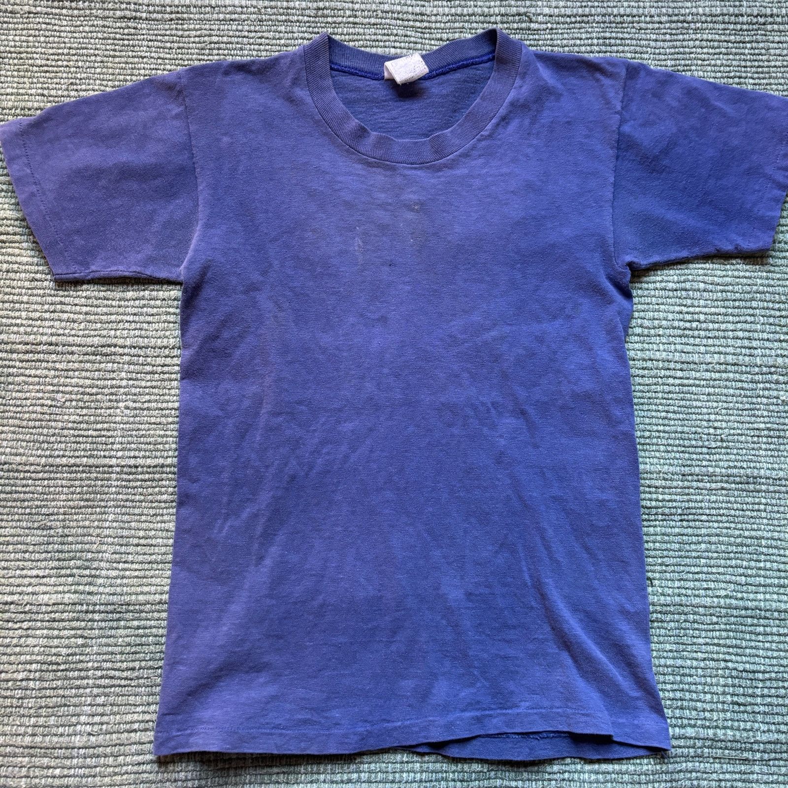 Vintage 1970s cotton single stitched blue distressed kids tee shirt Size XS / US 0-2 / IT 36-38 - 1 Thumbnail