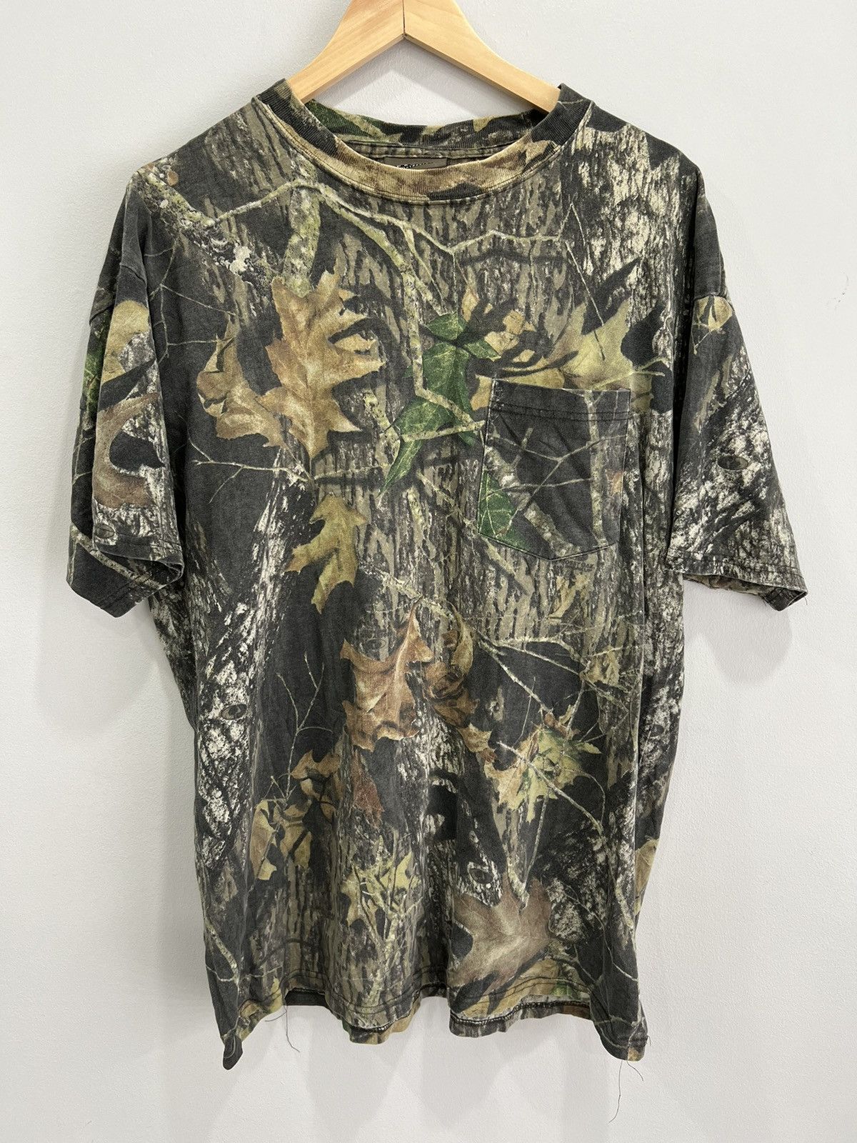 Vintage Vintage Camo Real Tree tee shirt mossy oak Size US L / EU 52-54 / 3 - 1 Thumbnail