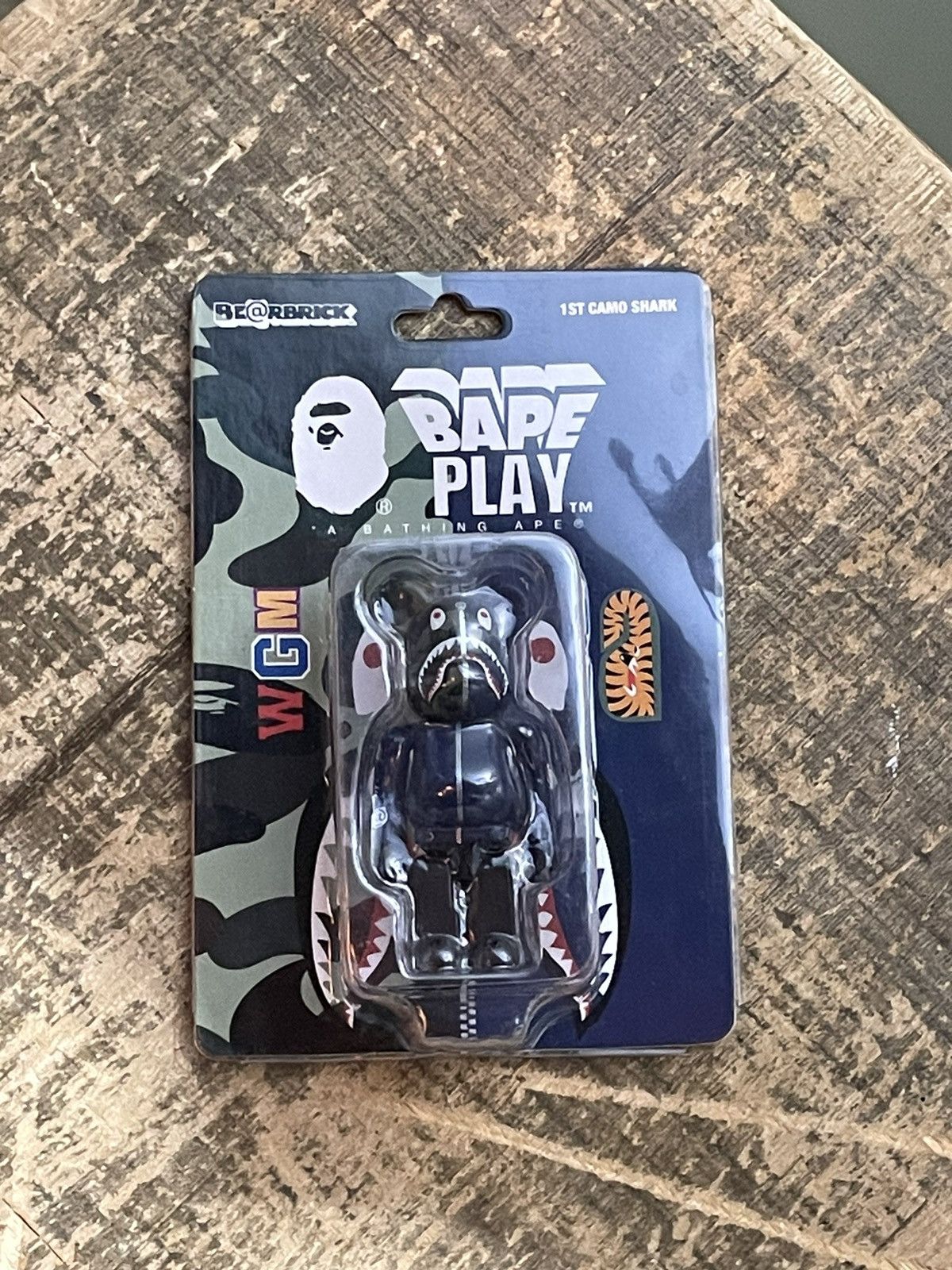 Bape × Medicom Toy Bearbrick X Bape 1st Camo Shark 100% Blue Size ONE SIZE - 2 Thumbnail