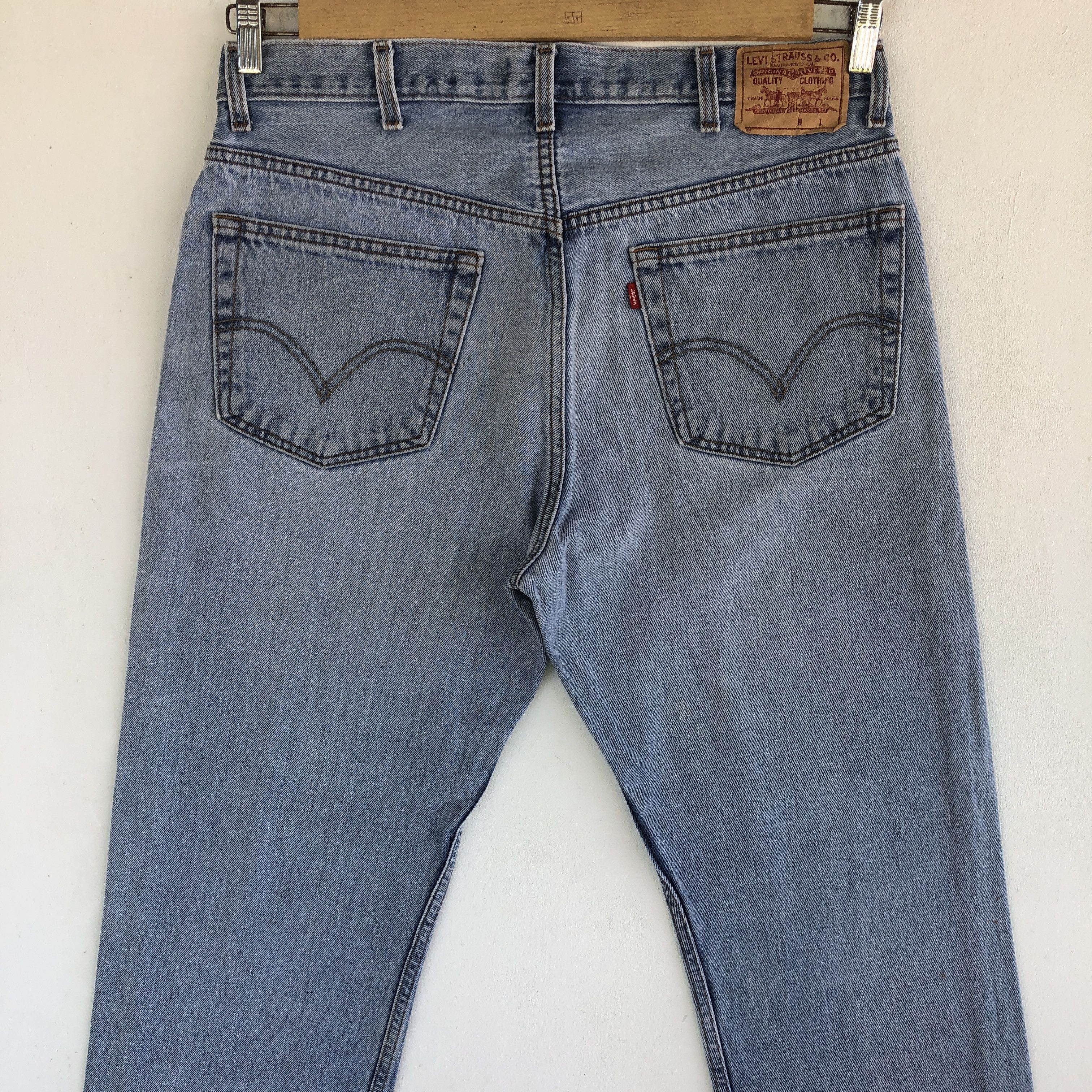 Levi's Vintage Levis Sun Faded Jeans Levis 550 Light Wash Denim Size US 36 / EU 52 - 4 Thumbnail