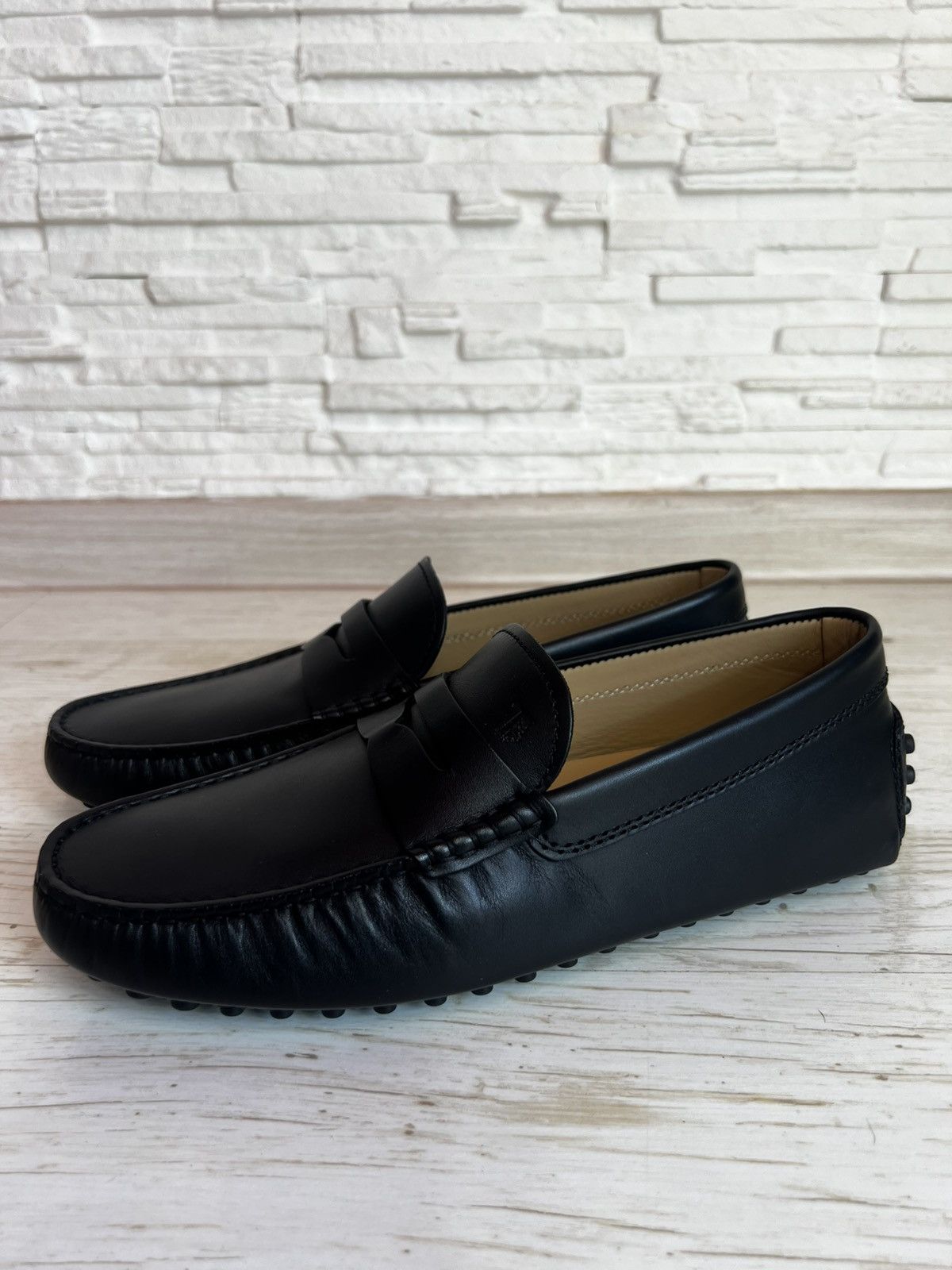 Tod's Tod’s Nuovo Gommino Loafers UK 5,5 Leather Shoes Moccasins Size US 5.5 / EU 38 - 2 Thumbnail