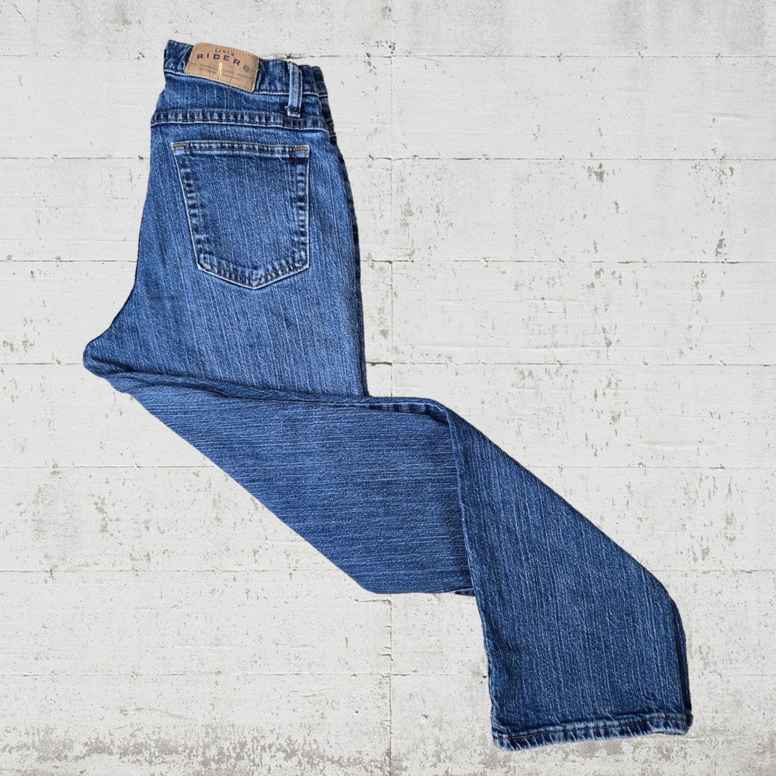 Vintage Vintage Medium Wash Mom Jeans Size 10 Size 32" / US 10 / IT 46 - 8 Thumbnail