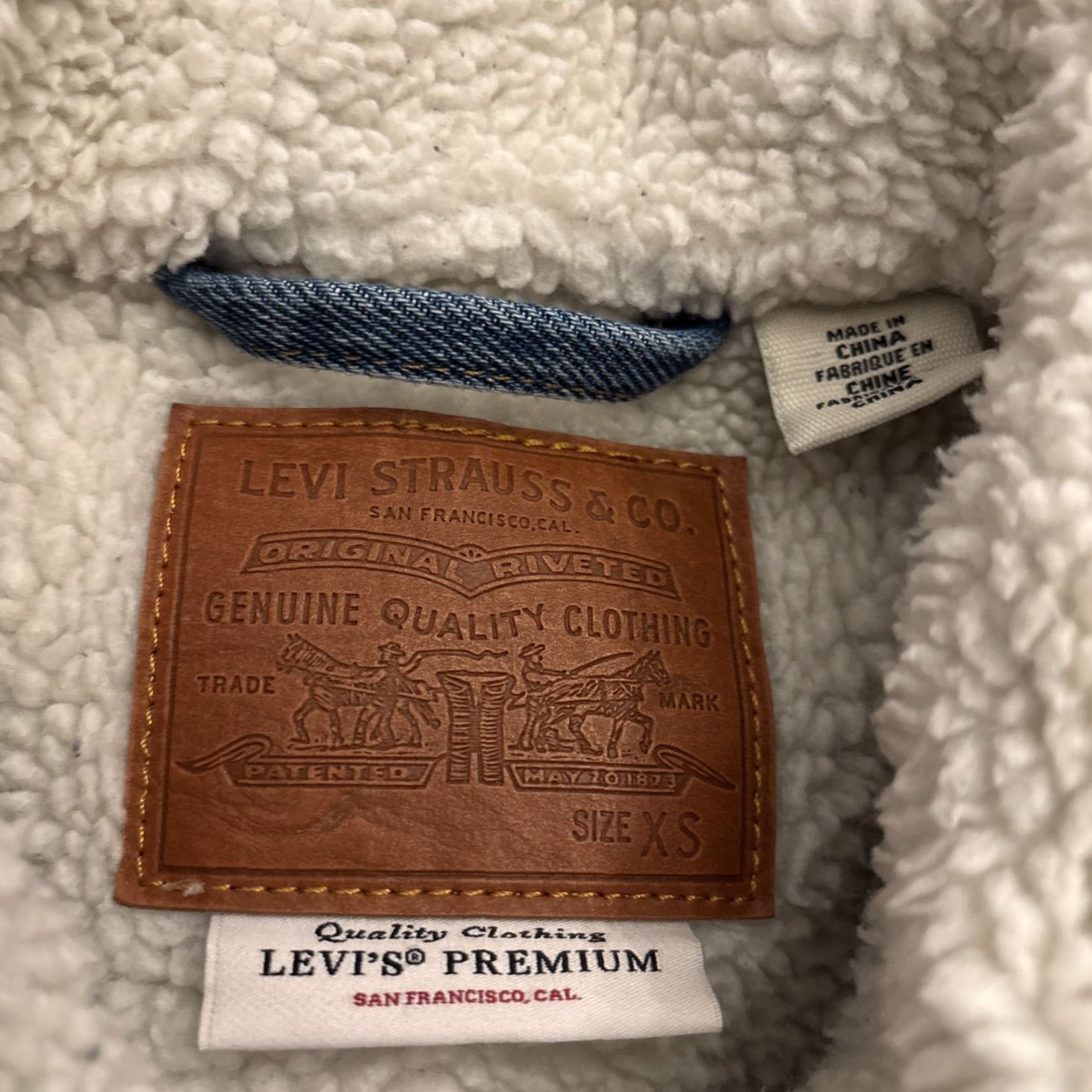 Levi's VINTAGE Levi's Premium Denim Jacket Womens XS Blue Sherpa Lined Classic Retro 00s Size XS / US 0-2 / IT 36-38 - 5 Thumbnail