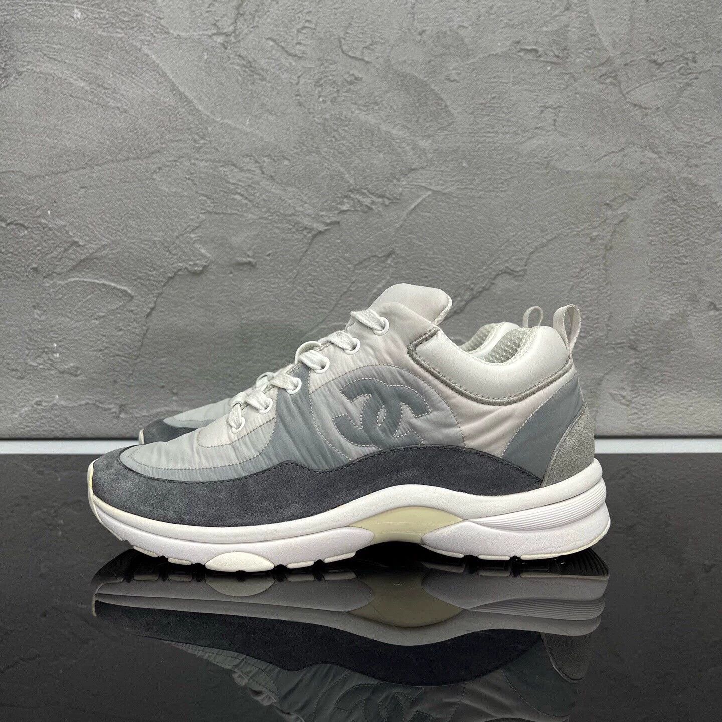 Chanel Chanel Classic CC Sneakers 37.5 99 New Worn Once Size US 6.5 / IT 36.5 - 4 Thumbnail