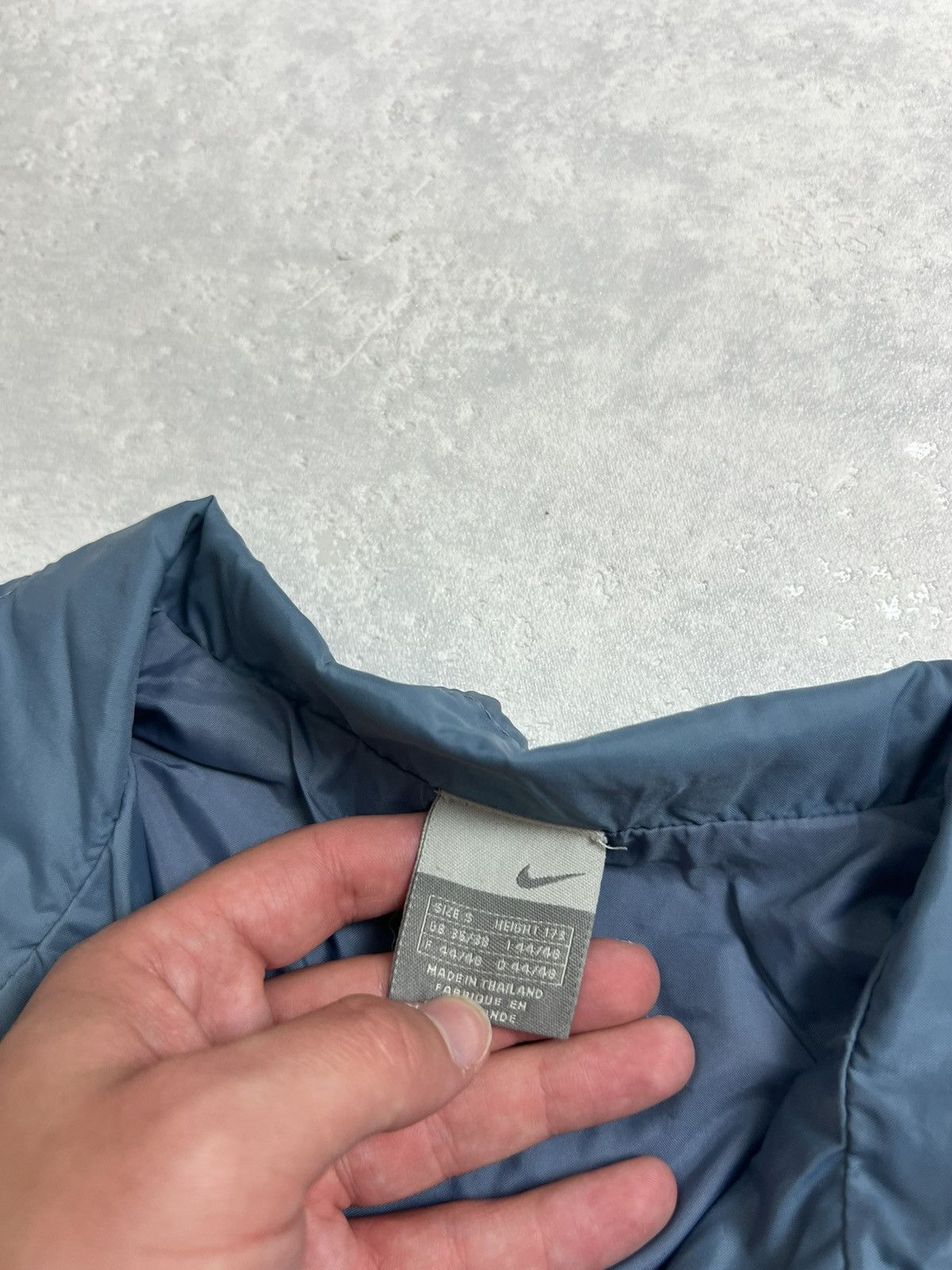 Nike 90s Nike Silver Swoosh Vintage Y2K Nylon Windbreaker Jacket Size US S / EU 44-46 / 1 - 6 Thumbnail