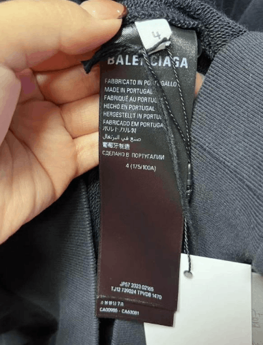 Balenciaga Balenciaga casual long-sleeved hooded sweater Size US XL / EU 56 / 4 - 4 Thumbnail