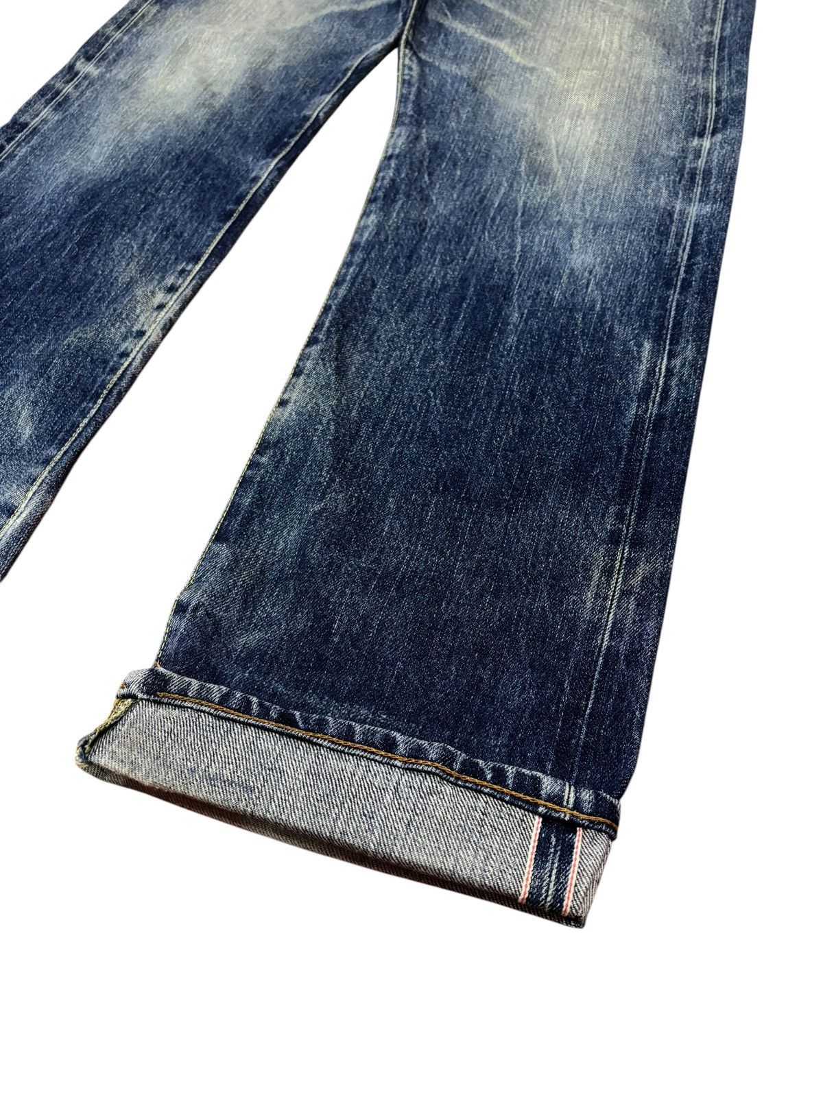 Japanese Brand × Jun Takahashi 90s Vintage Kaihara Uniqlo S-002 Selvedge Faded Washed Jeans Size US 35 - 4 Thumbnail