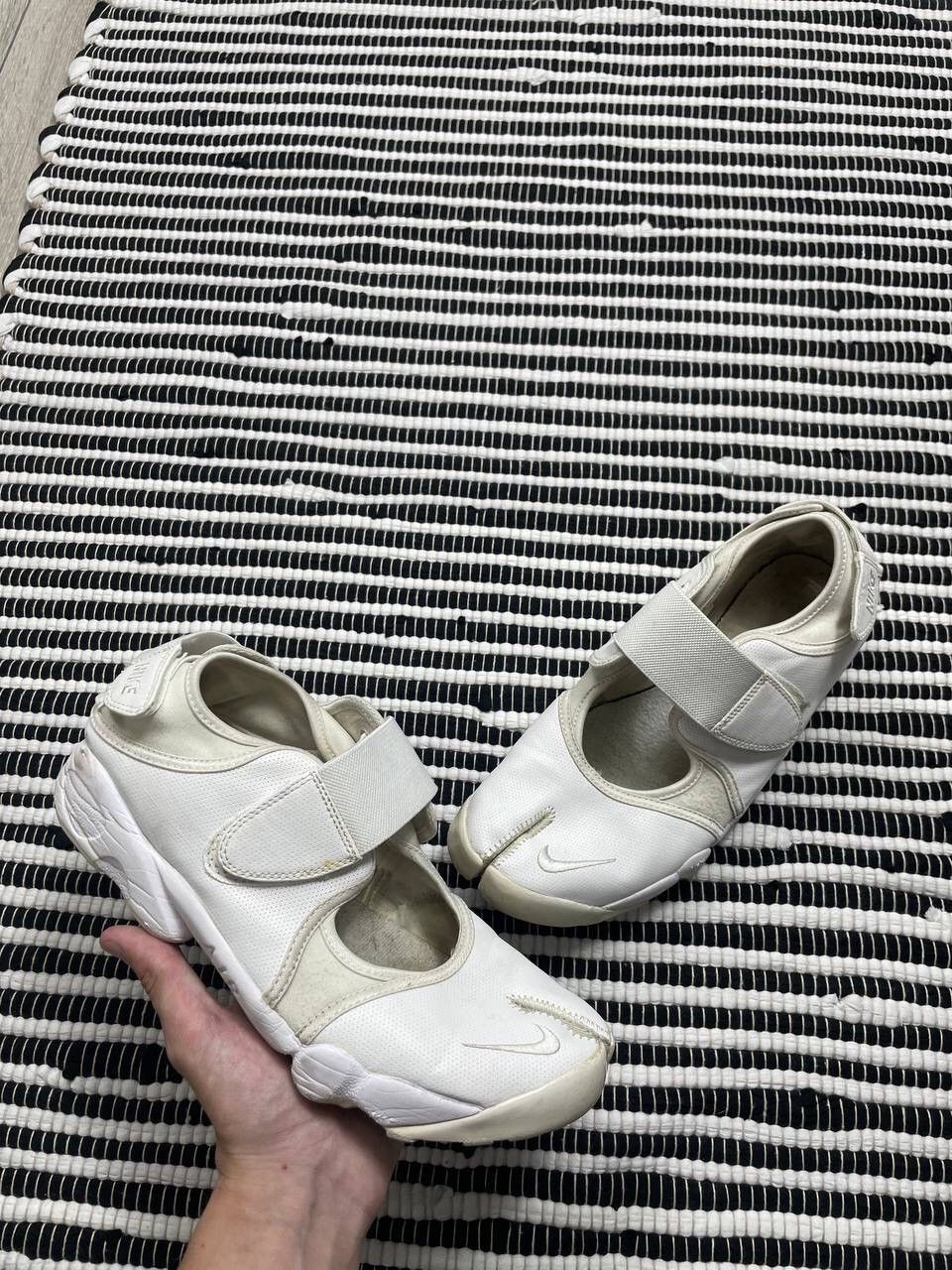 Japanese Brand × Nike × Vintage Vintage Nike Rift Tabi Style Sandals Sneakers Y2K Size US 9 / EU 42 - 1 Thumbnail