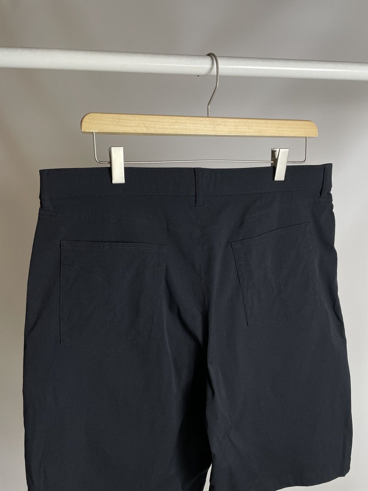 Other 🐈‍⬛RARE🐈‍⬛ Bogner B Logo Black nylon classic straight Shorts Size US 34 / EU 50 - 8 Thumbnail