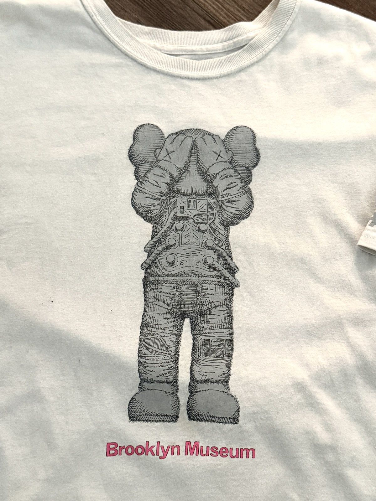Kaws KAWS Brooklyn Museum Grey Graphic Tee Size L Size US XL / EU 56 / 4 - 3 Thumbnail