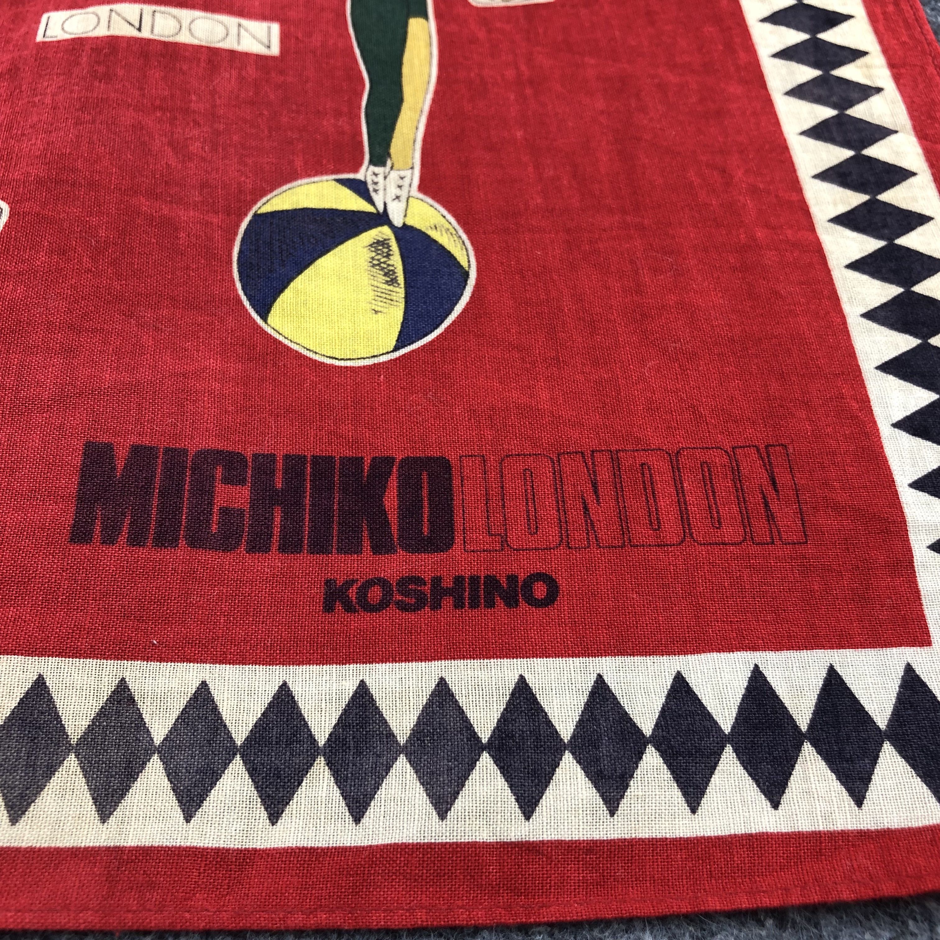 Michiko Koshino Michiko Koshino Handkerchief Neckerchief Bandana H1437 Size ONE SIZE - 3 Thumbnail
