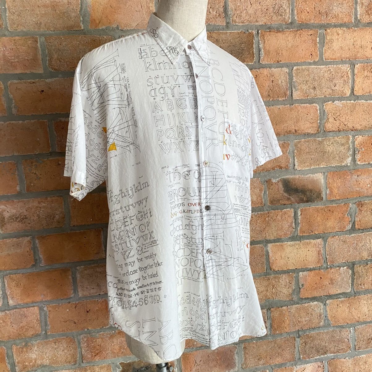 Paul Smith Paul Smith White Alphabet Print Shirt Size US XL / EU 56 / 4 - 24 Thumbnail