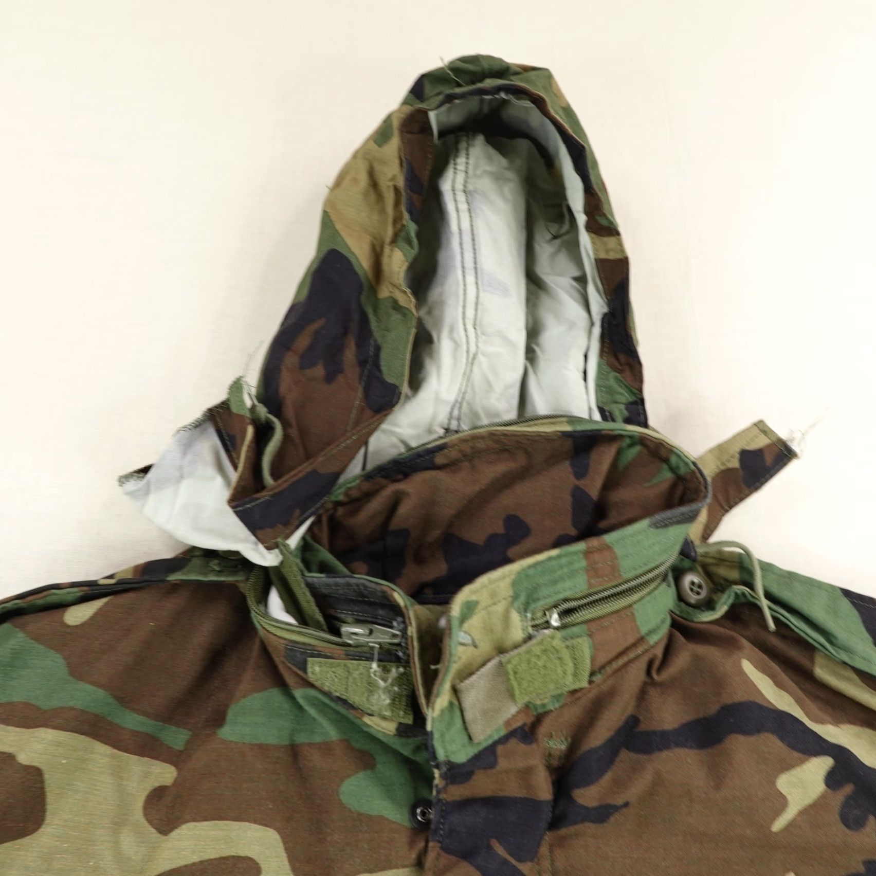 Vintage VINTAGE US Army Jacket Mens S Woodland Camo 80s M65 Alpha M65 Field Coat Hooded Full Zip Winter Weathergear Size US S / EU 44-46 / 1 - 2 Thumbnail
