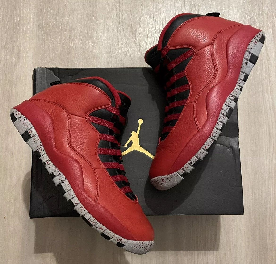 Jordan Brand × Nike NIKE AIR JORDAN 10 RETRO 30TH GYM RED SZ 9.5 Size US 9.5 / EU 42-43 - 1 Thumbnail