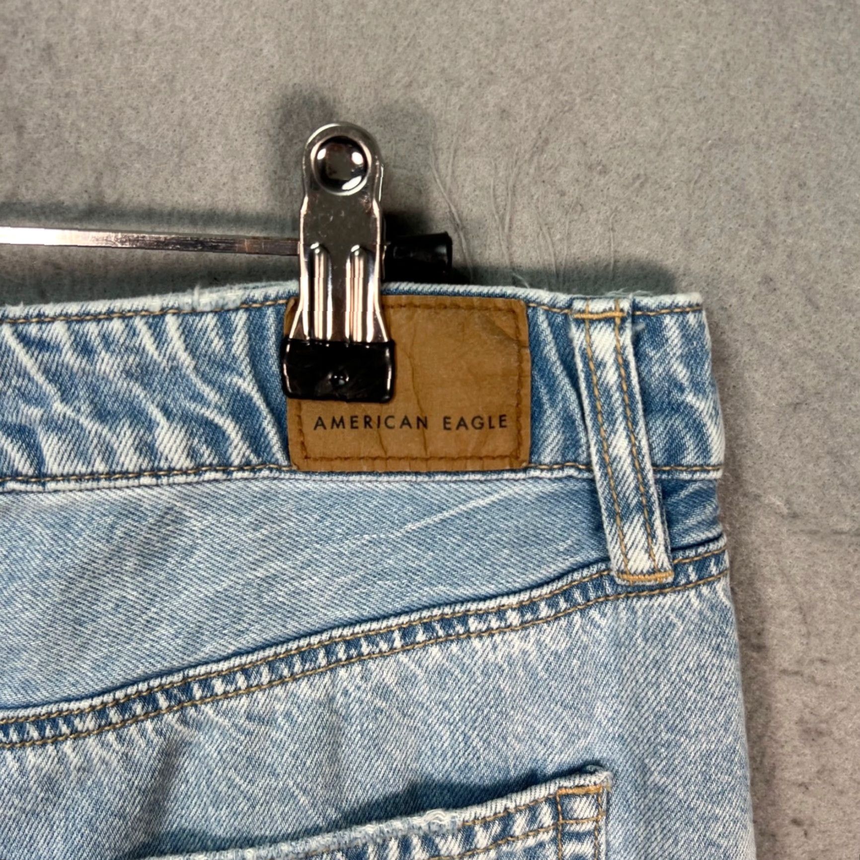 American Eagle Outfitters VINTAGE American Eagle Womens 8 Light Wash Denim Midi Skirt Straight Fit Blue Womens Size 30" / US 8 / IT 44 - 7 Thumbnail