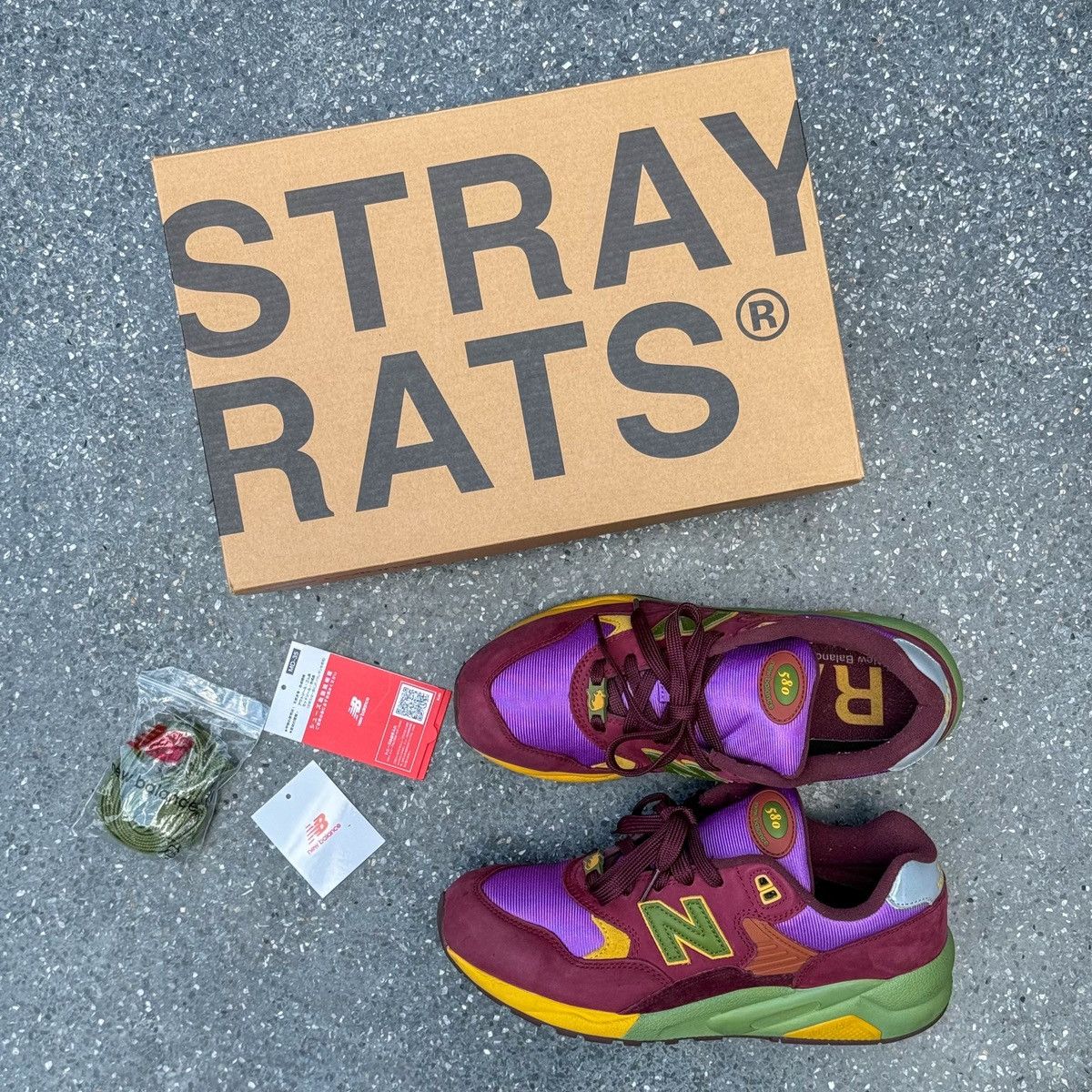 New Balance × Stray Rats New Balance 580 x Stray Rats Maroon Purple Size US 9 / EU 42 - 10 Thumbnail