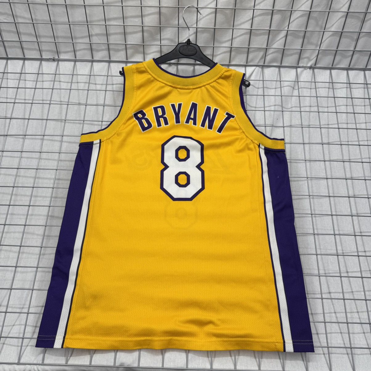 NBA Vintage Los Angeles Lakers #8 Kobe Bryant Jersey NBA Legend Size US M / EU 48-50 / 2 - 13 Thumbnail