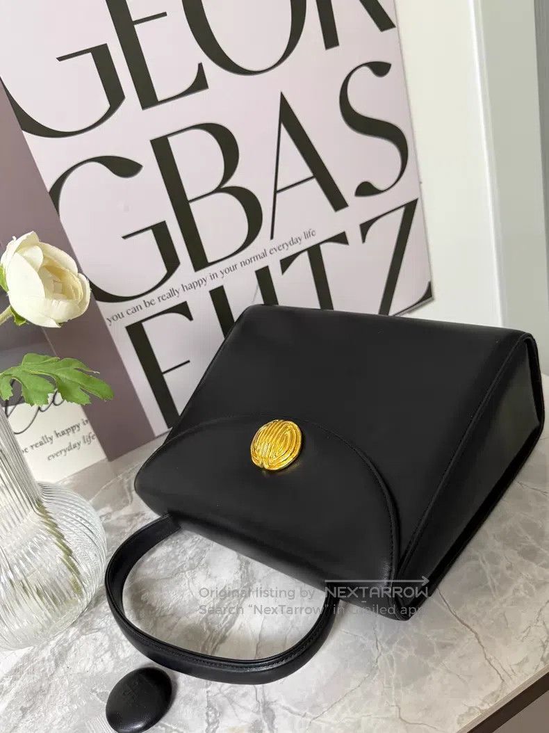 Givenchy Givenchy Black and Gold Kelly Handbag Size ONE SIZE - 9 Thumbnail