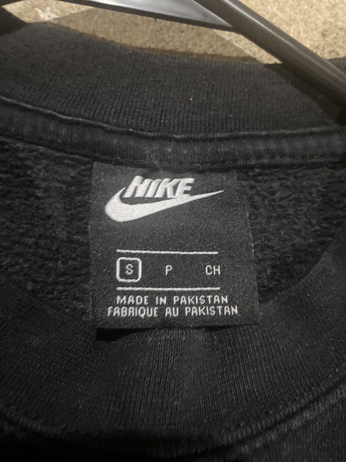 Japanese Brand × Nike × Vintage Black Nike Logo Crew Neck Size US S / EU 44-46 / 1 - 3 Thumbnail