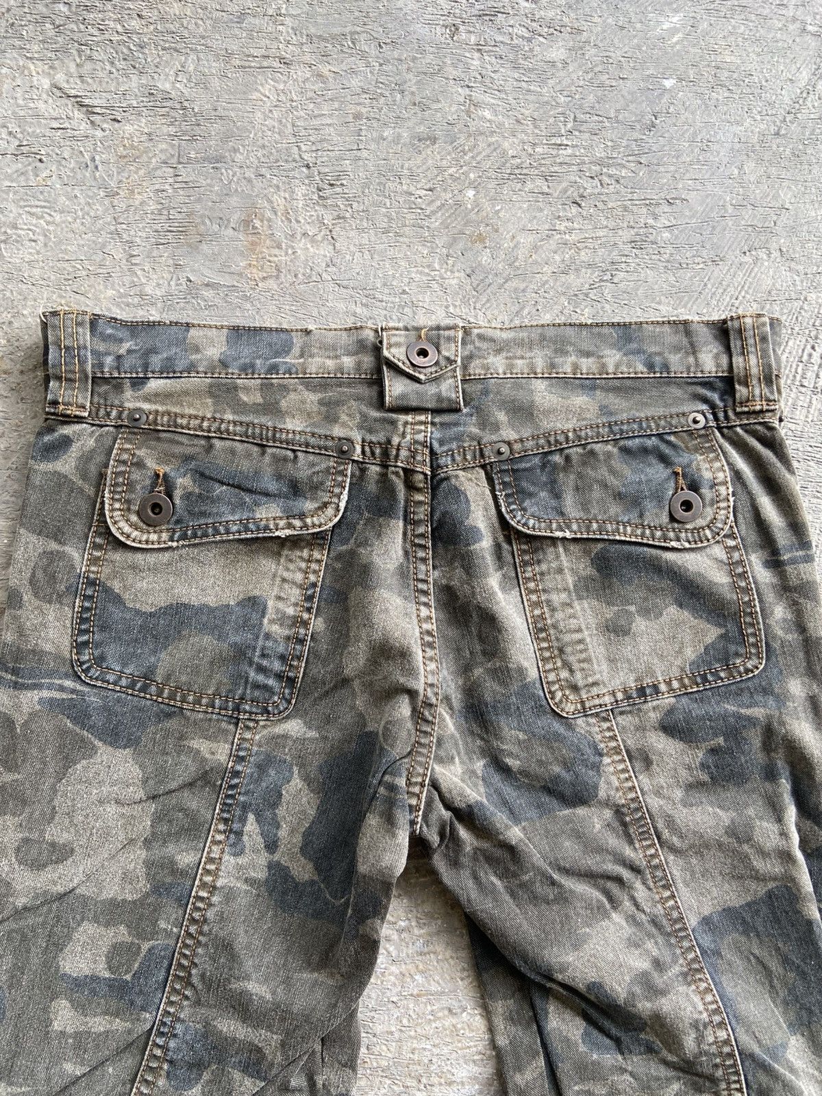 Hysteric Glamour 2000s Grace Continental - Hysteric Glamour Style Camo Pants Size US 30 / EU 46 - 13 Thumbnail