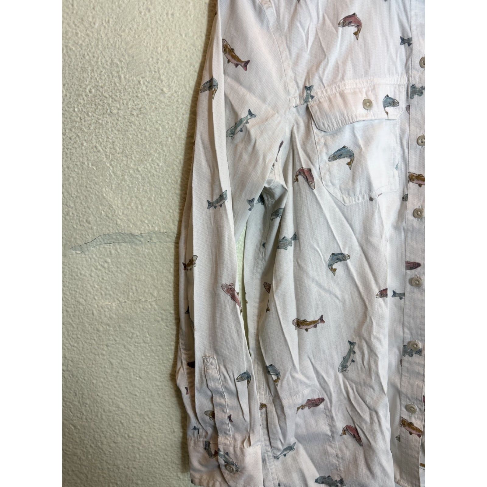 Eddie Bauer VINTAGE Eddie Bauer Women’s Small Long Sleeve Vented Button Up Shirt Fishing AOP White Size S / US 4 / IT 40 - 2 Thumbnail