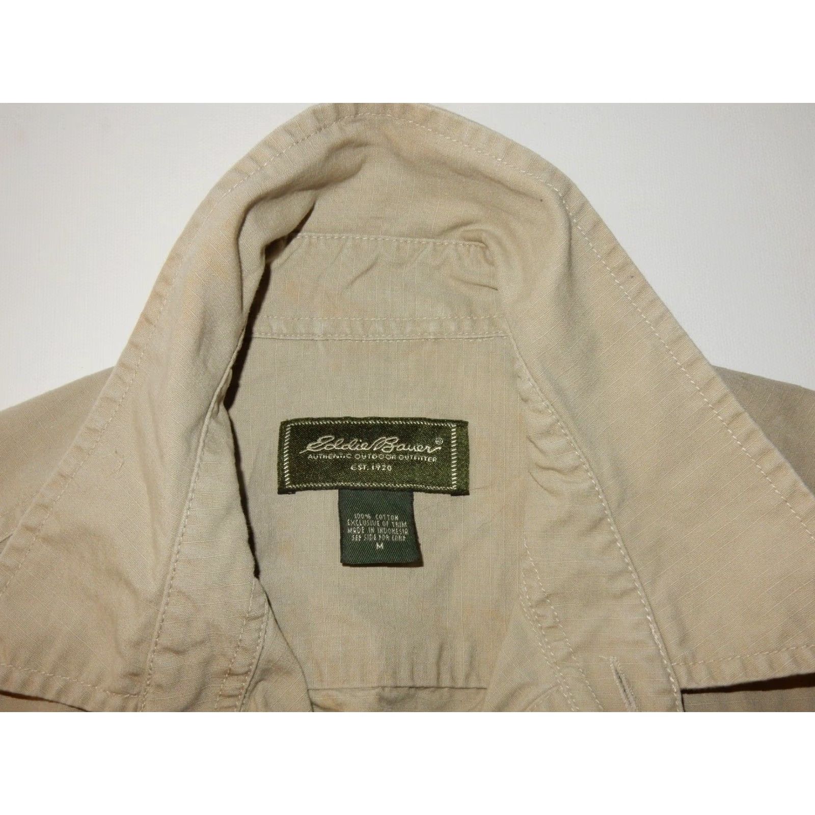 Eddie Bauer VINTAGE Eddie Bauer Men's Short Sleeve Button-Up Shirt Size M Beige Cotton Casual Summer Size US M / EU 48-50 / 2 - 4 Thumbnail