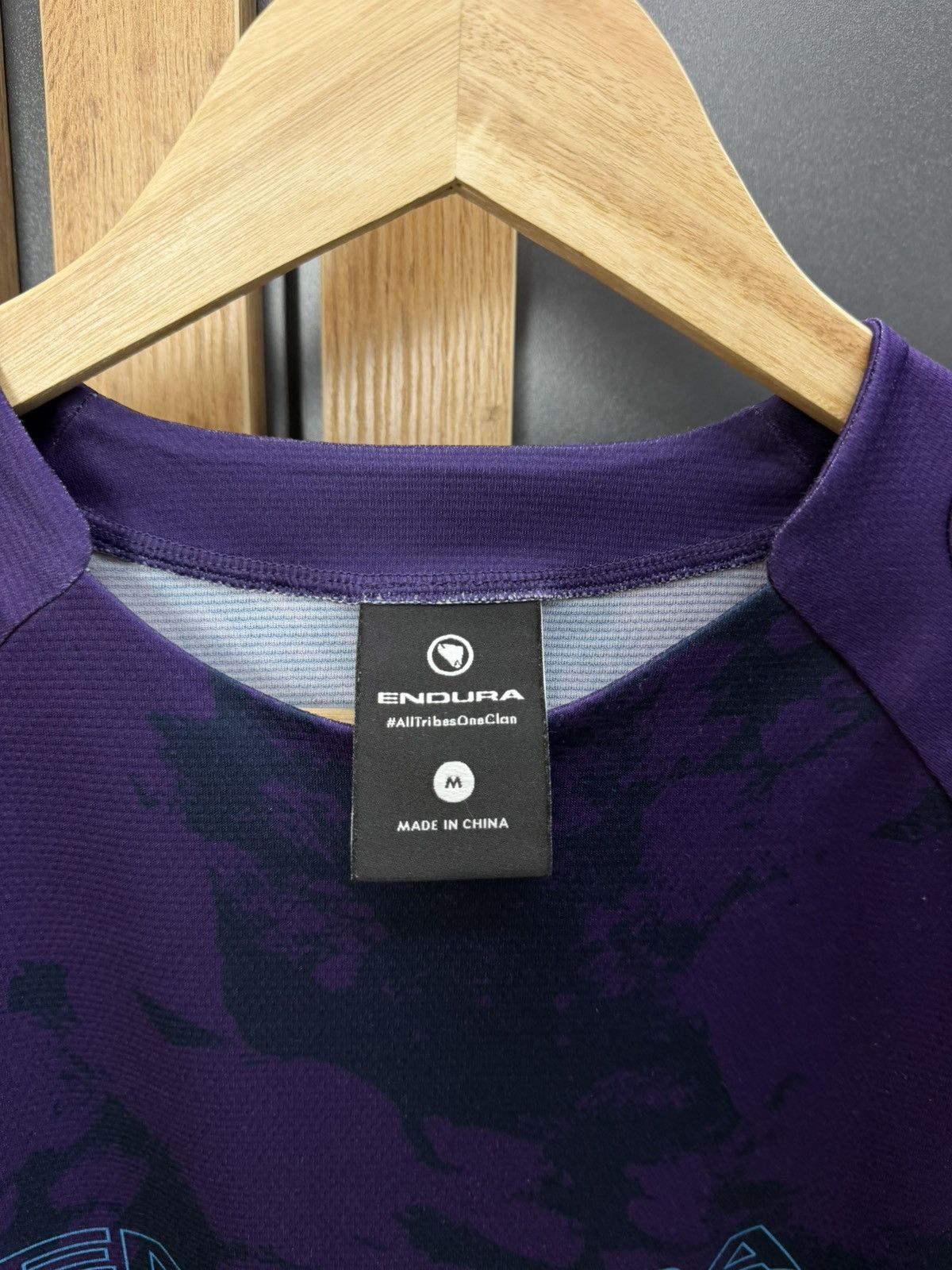 Other Endura MT500 Animo Long Sleeve MTB Jersey Purple Blue Size M Size US M / EU 48-50 / 2 - 4 Thumbnail
