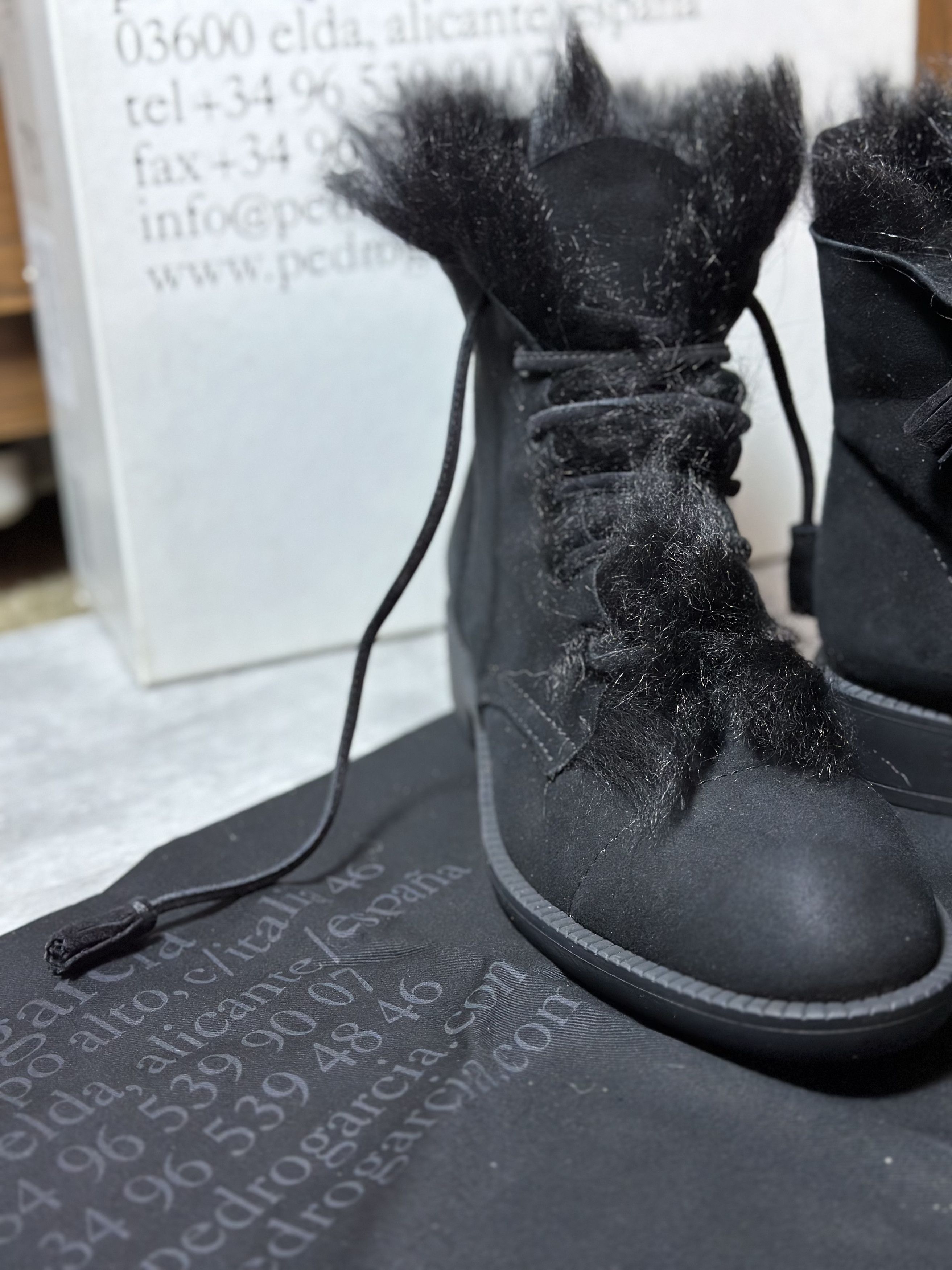 Pedro Garcia Pedro Garcia fur-lined lambskin lace-up boots Size US 11 / IT 41 - 7 Thumbnail