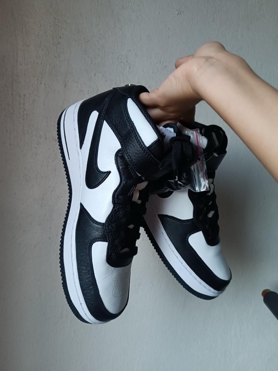 Nike Air Force 1 Mid x Stüssy