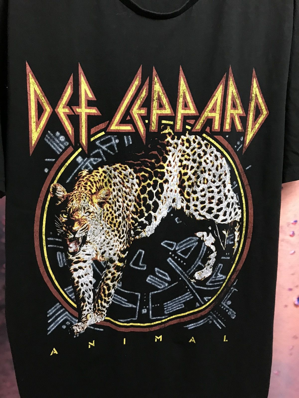 Band Tees × Def Leppard × Vintage Vintage Def Leppard band rock tee Size US XXL / EU 58 / 5 - 3 Thumbnail