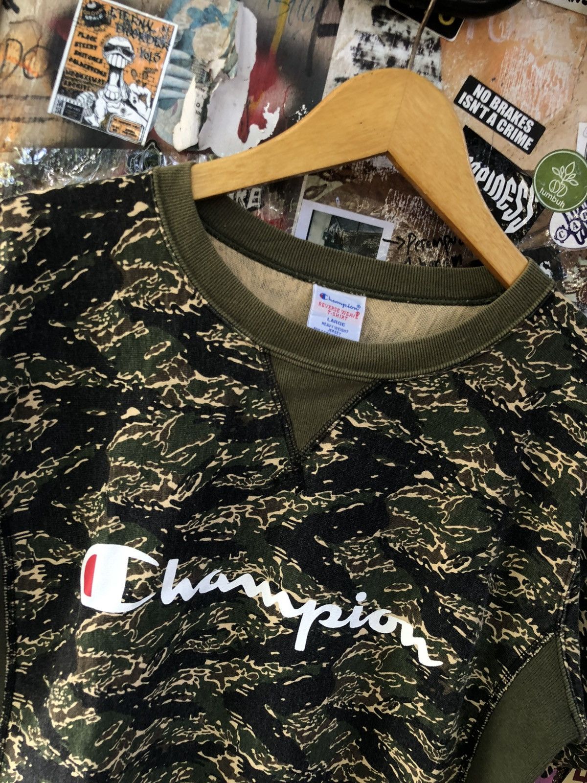 Champion VINTAGE CHAMPION REVERSE WEAVE CAMO SHIRT Size US L / EU 52-54 / 3 - 3 Thumbnail