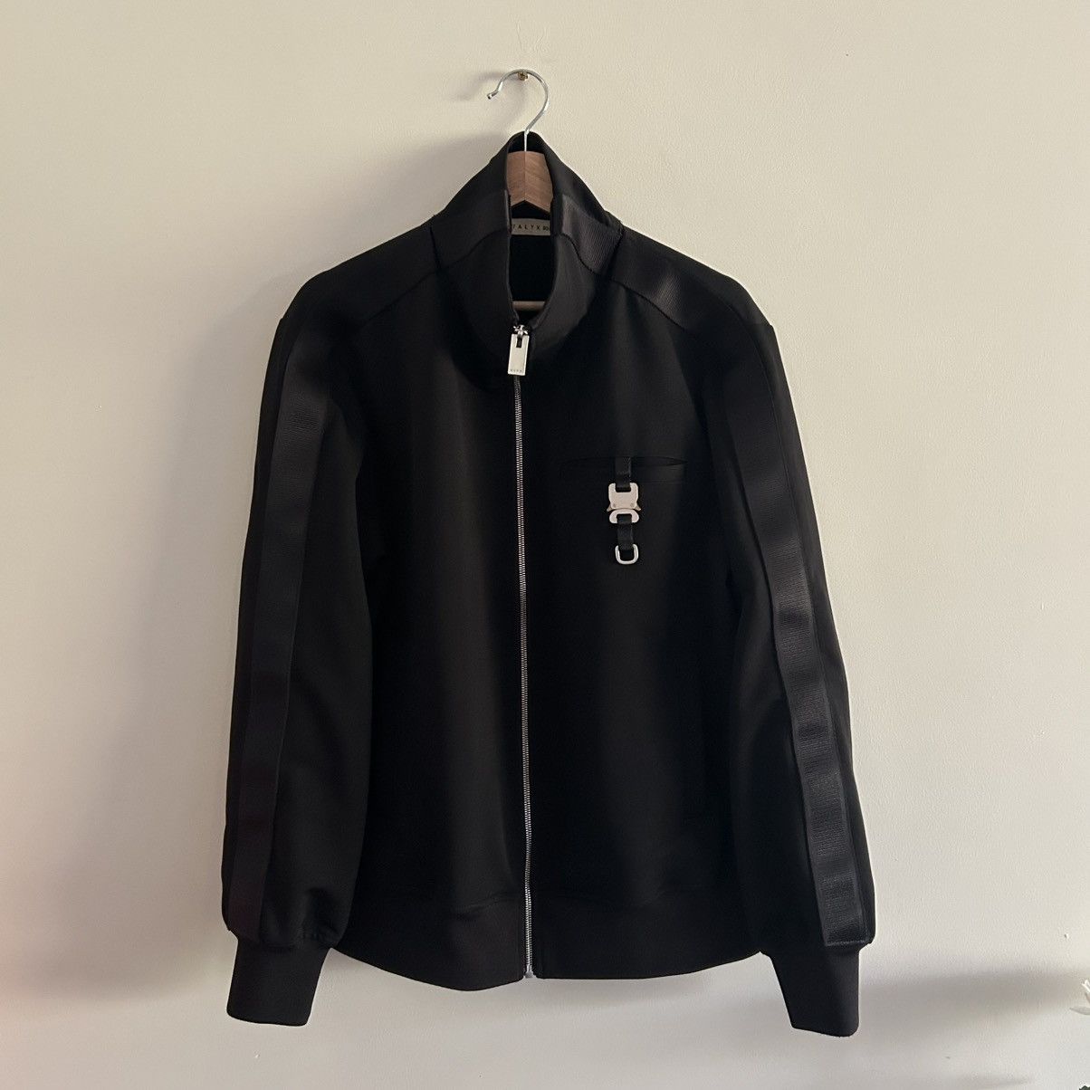 1017 ALYX 9SM × Alyx 1017 Alyx 9SM Light Tech Hooded Shell