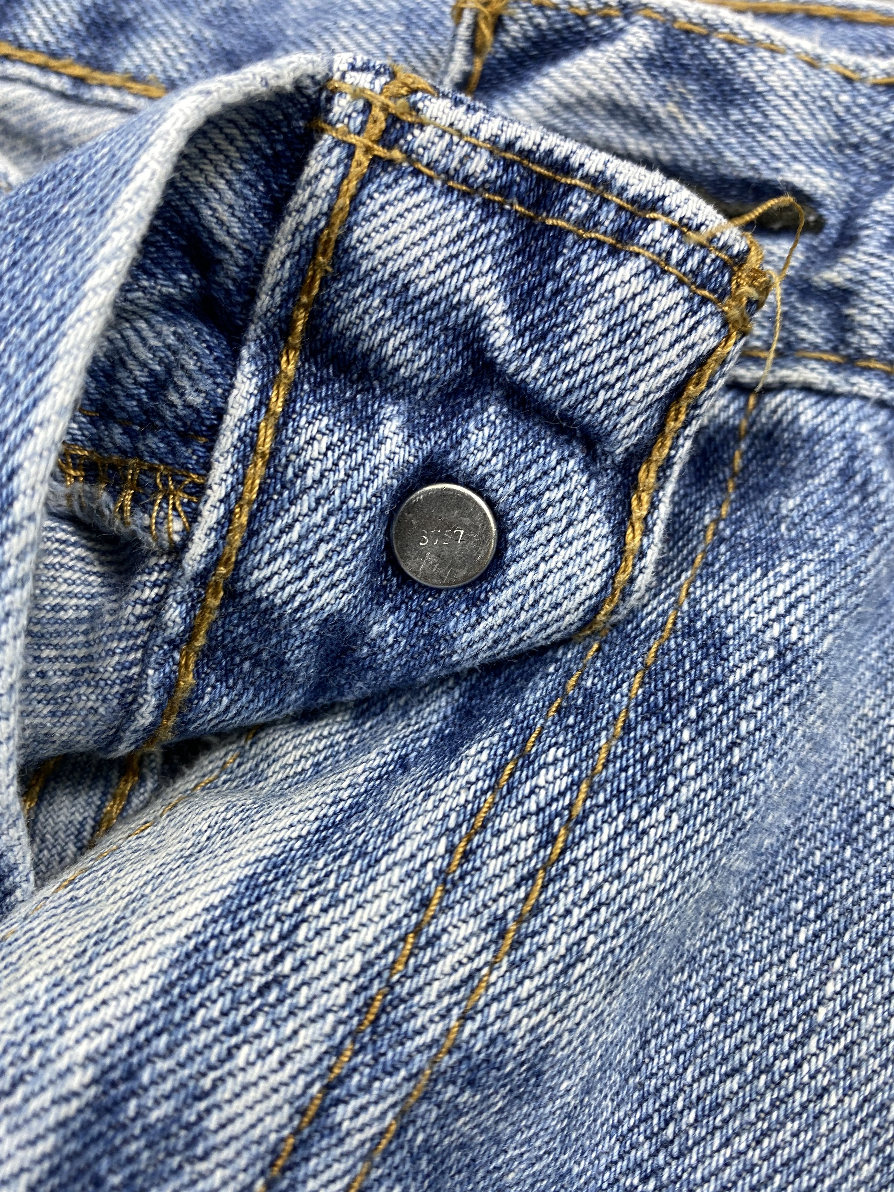 Levi's Mid Blue Vintage Levi's 505 Jeans 36x29.5 Denim -JN1282 Size US 36 / EU 52 - 6 Thumbnail