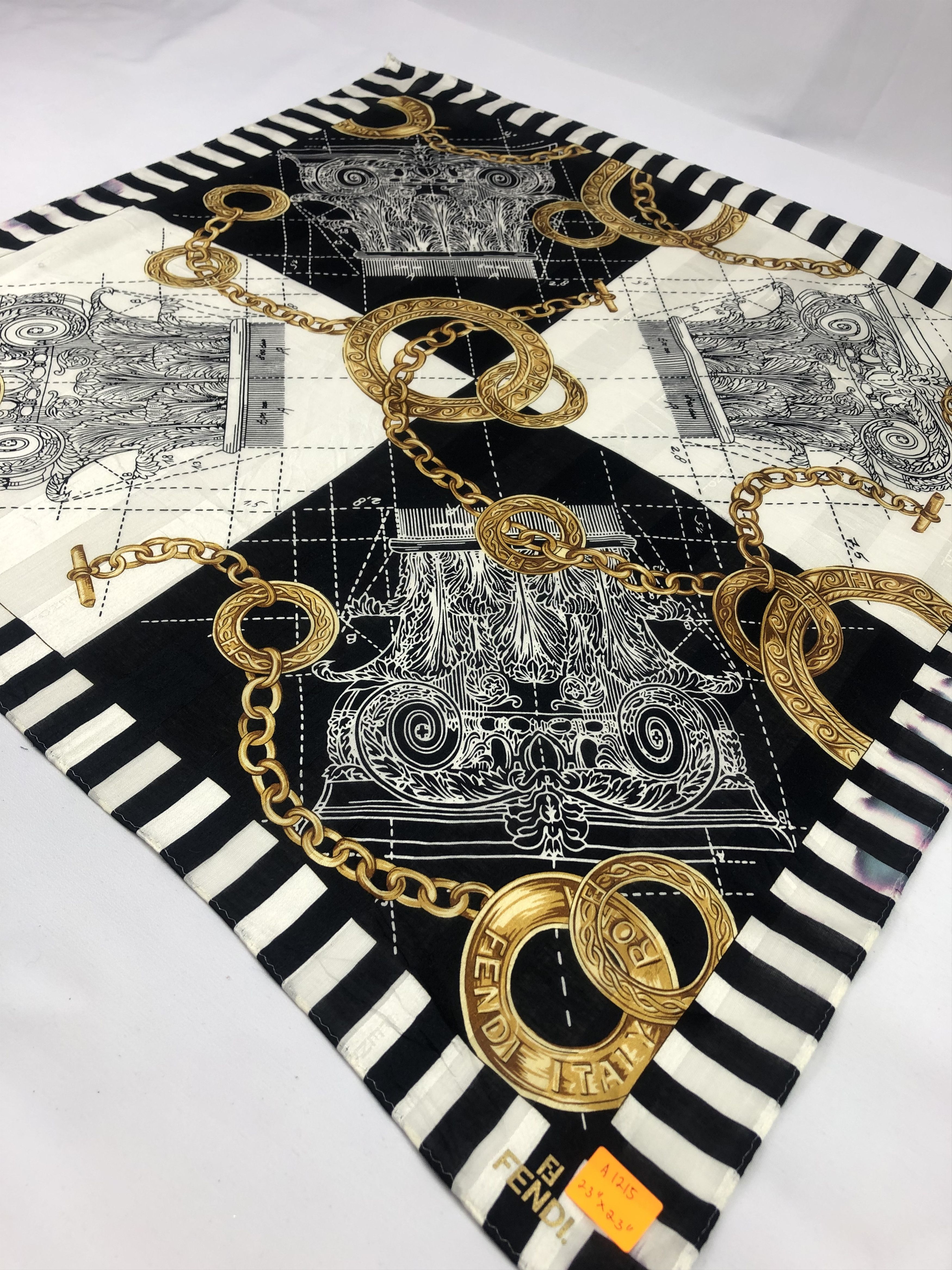 Vintage Fendi Handkerchief / Bandana / Neckerchief A1215 Size ONE SIZE - 4 Thumbnail