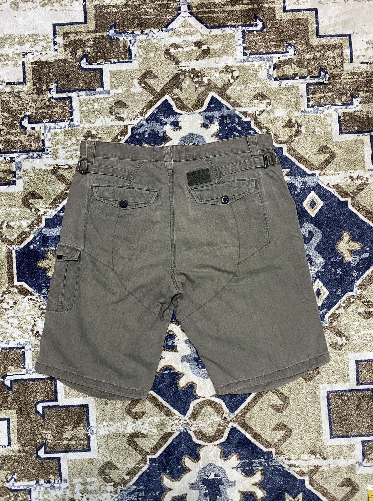 Armani Exchange × Vintage Vintage armani exchange cargo short pant Size US 34 / EU 50 - 5 Thumbnail