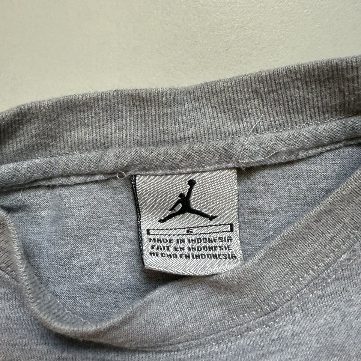 Jordan Brand × Vintage Vintage Y2K Jordan Six Rings Boys T-Shirt Size US XXS / EU 40 - 5 Thumbnail