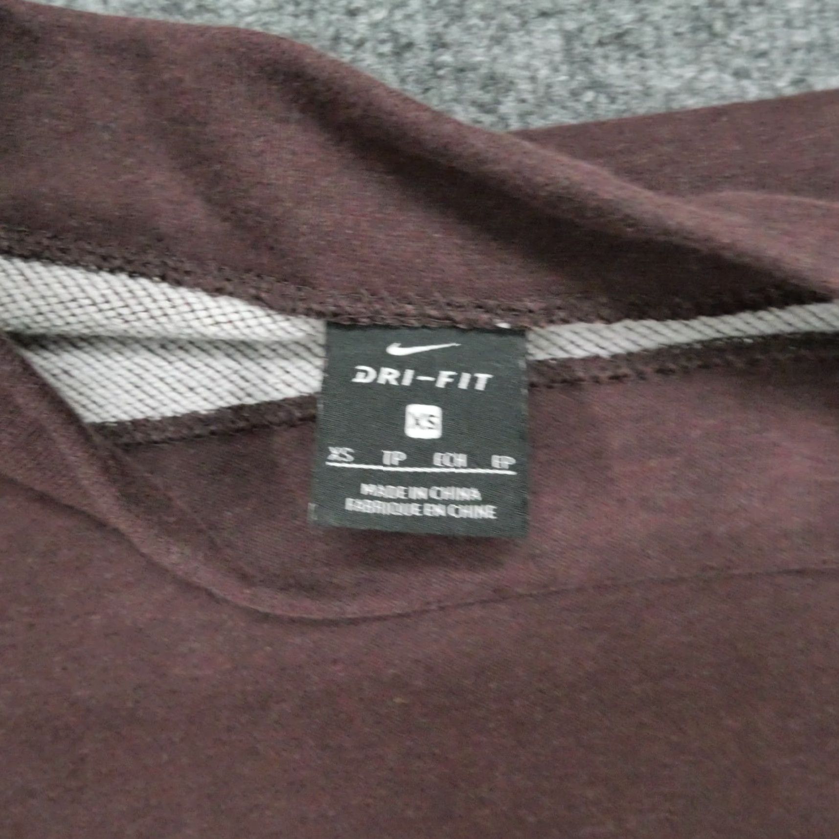 Nike Nike Sweatshirt Womens XS Red Pullover Mock Neck Pocket Cropped Size XS / US 0-2 / IT 36-38 - 3 Thumbnail
