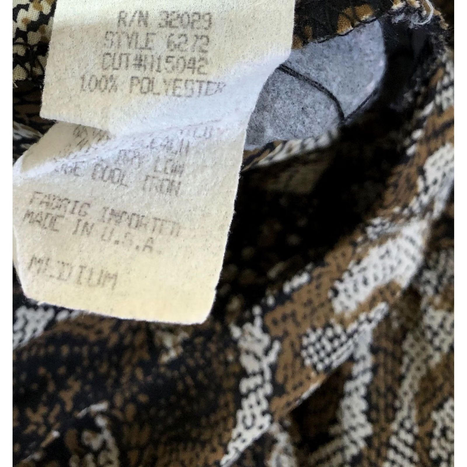 Vintage VINTAGE Teddi blouse Brown Snake ButtonUp 90s Career Glam Chic Women M Brown Snake Long Sleeve Collarless Size M / US 6-8 / IT 42-44 - 5 Thumbnail