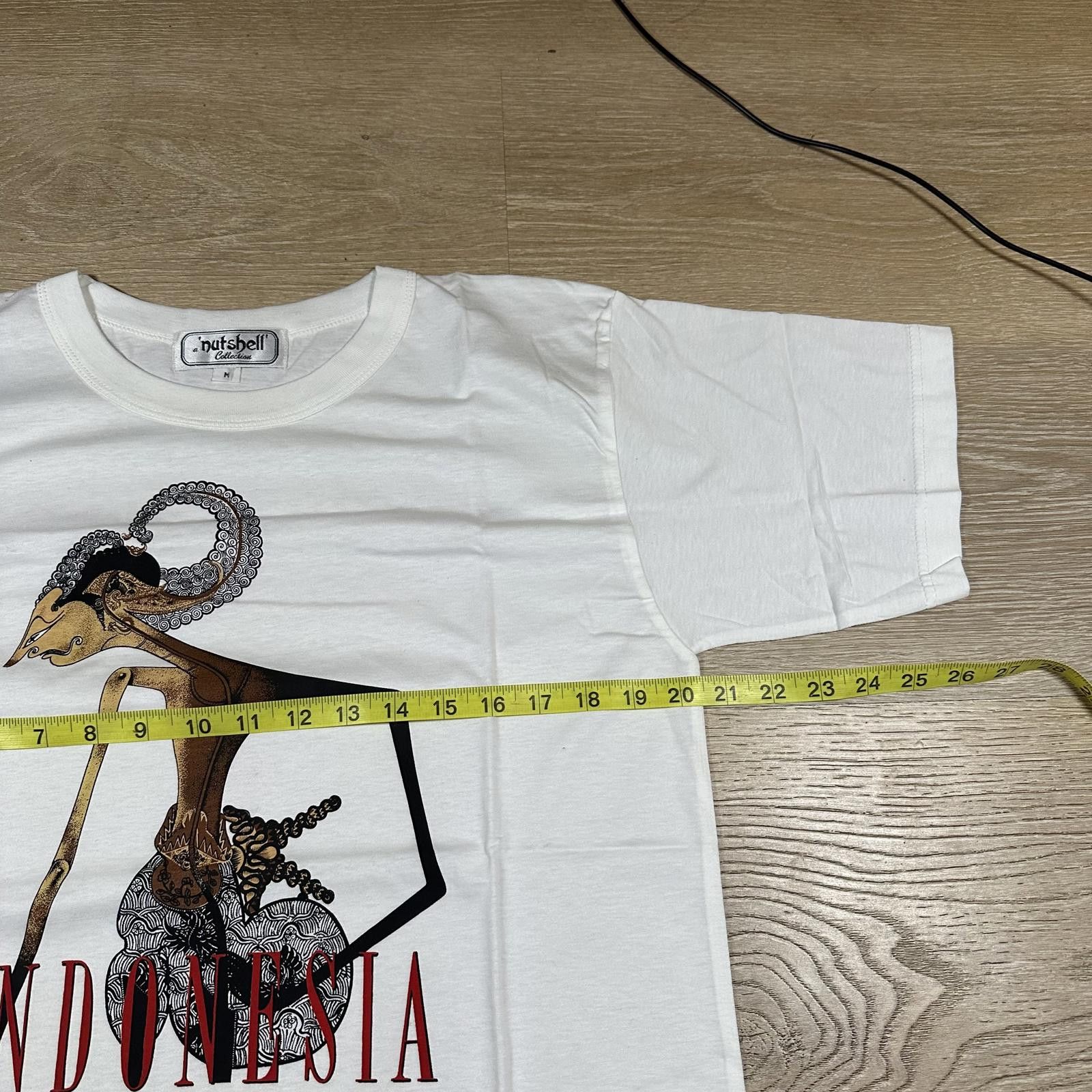 Other Vintage nutshell T-shirt Medium White Indonesia Graphic Size US M / EU 48-50 / 2 - 7 Thumbnail