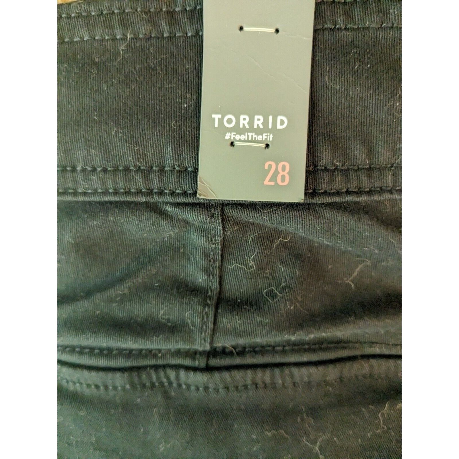 Torrid Torrid Black Capri 4 Pocket Pants Buttoned 1 Inch Cuff Sz 28 Size 42" / US 20 - 4 Thumbnail