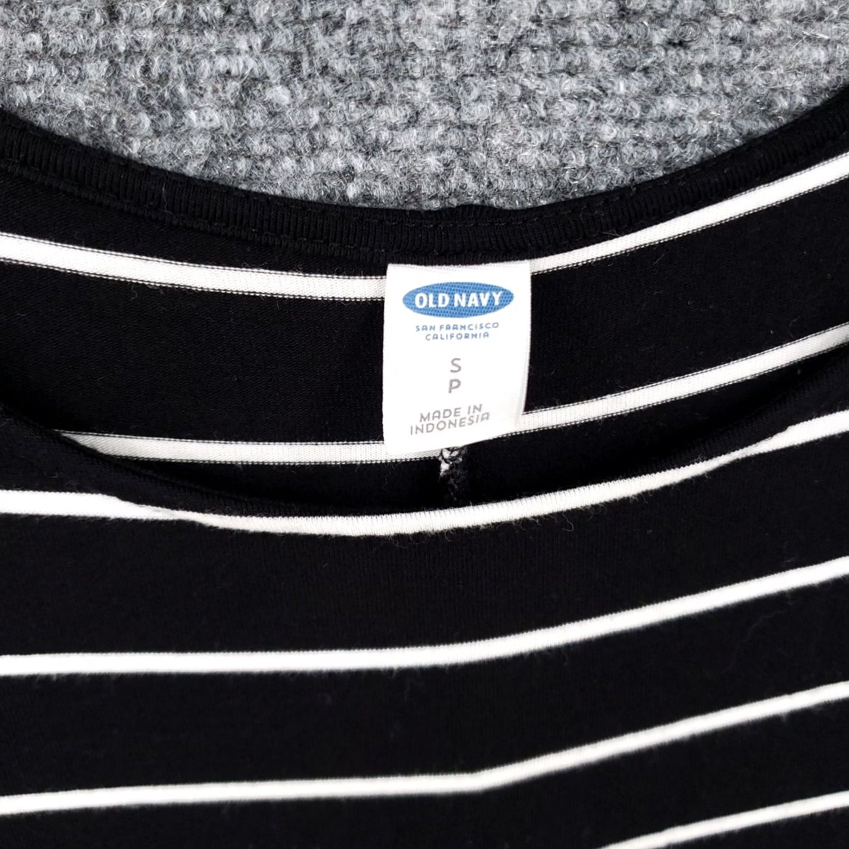 Old Navy Old Navy Women Petites Dress Black Midi Tunic Stripes Round Long Sleeve SP Small Size S / US 4 / IT 40 - 4 Thumbnail