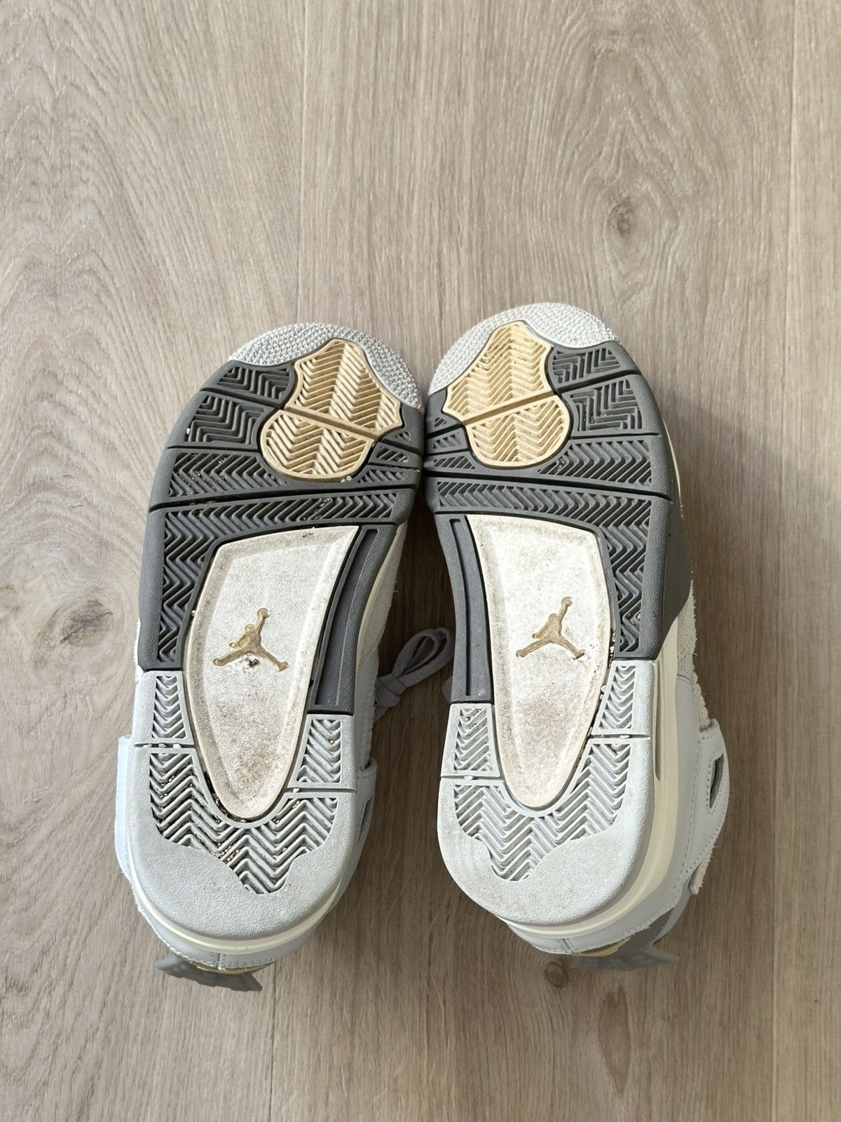 Jordan Brand Jordan 4 Retro SE Photon Dust/Pale Vanilla Size US 8 / EU 41 - 10 Thumbnail