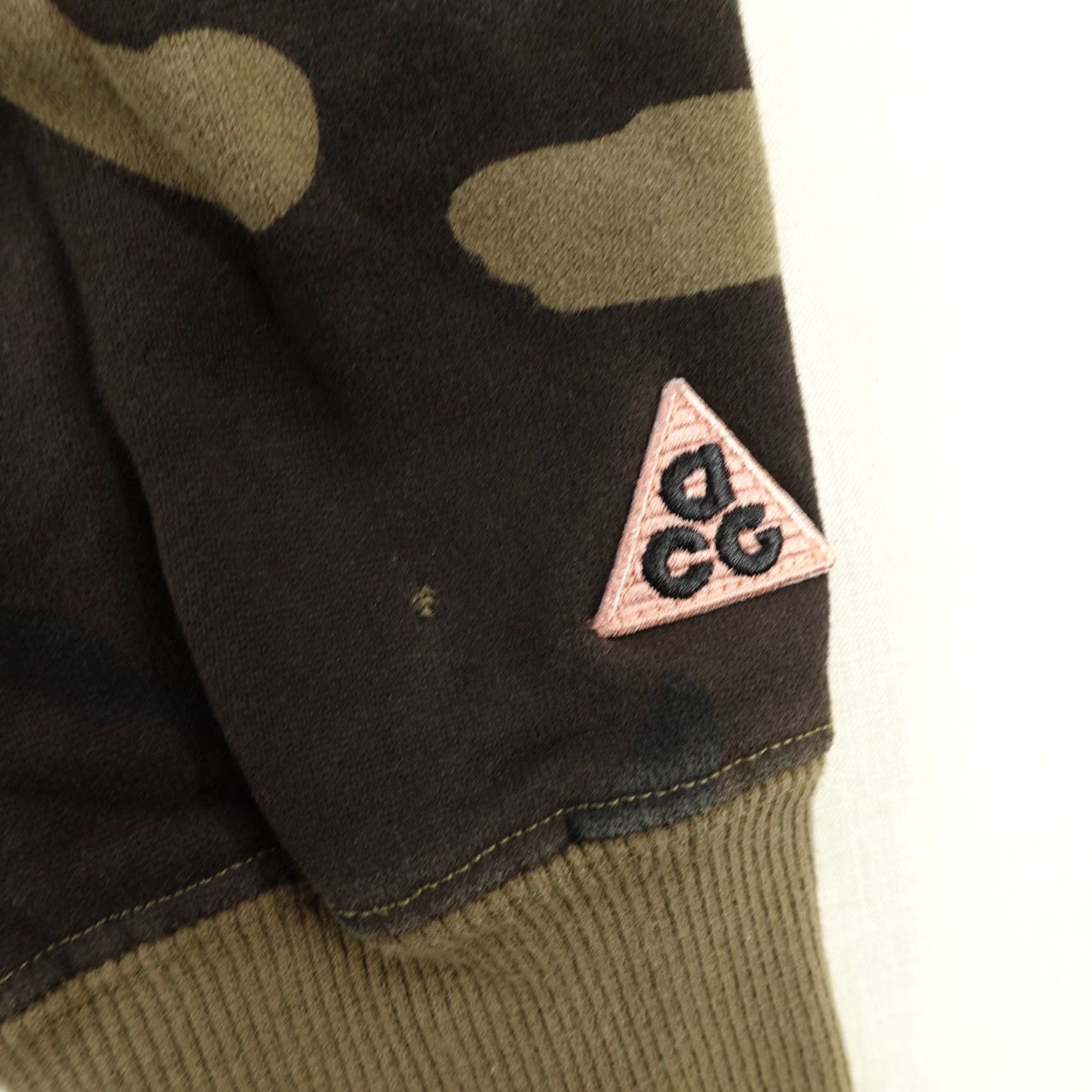 Nike Nike ACG Hoodie Women's Medium Camouflage Full Zip Knit Cotton Green Outdoor Pockets Logo Womens Size M / US 6-8 / IT 42-44 - 4 Thumbnail