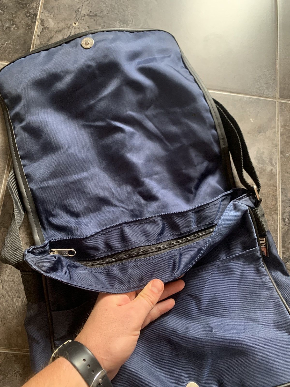 Ralph Lauren Sport 🔥🇺🇸 VINTAGE POLO SPORT BAG MASSENGER Y2K 🇺🇸🔥 Size ONE SIZE - 5 Thumbnail