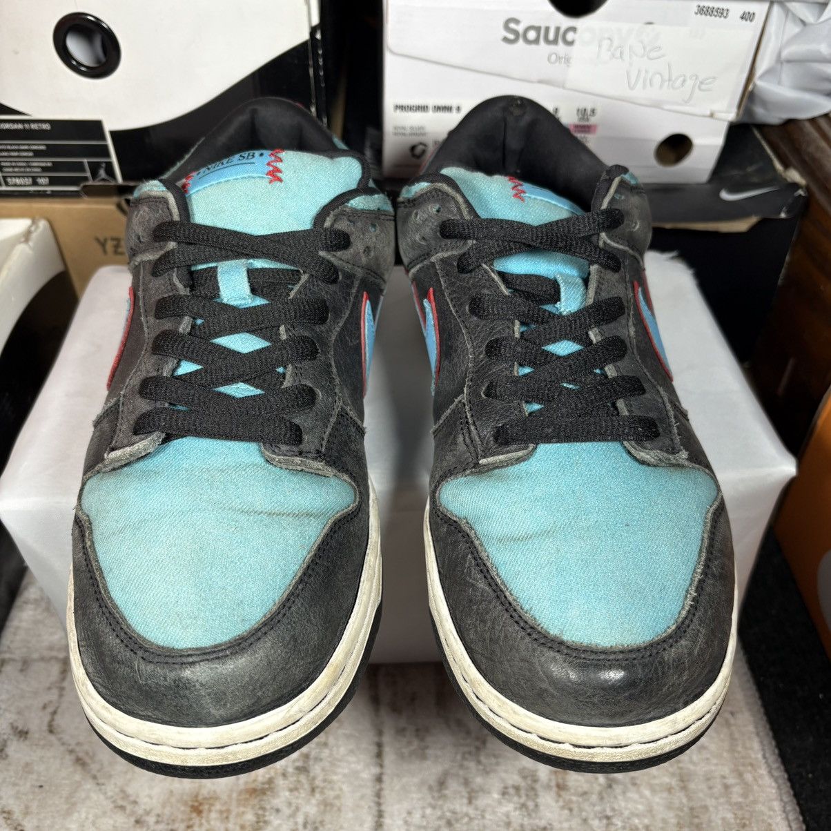 Nike Size 10.5 - Nike Dunk Premium SB Low Angels & Demons Size US 10.5 / EU 43-44 - 3 Thumbnail